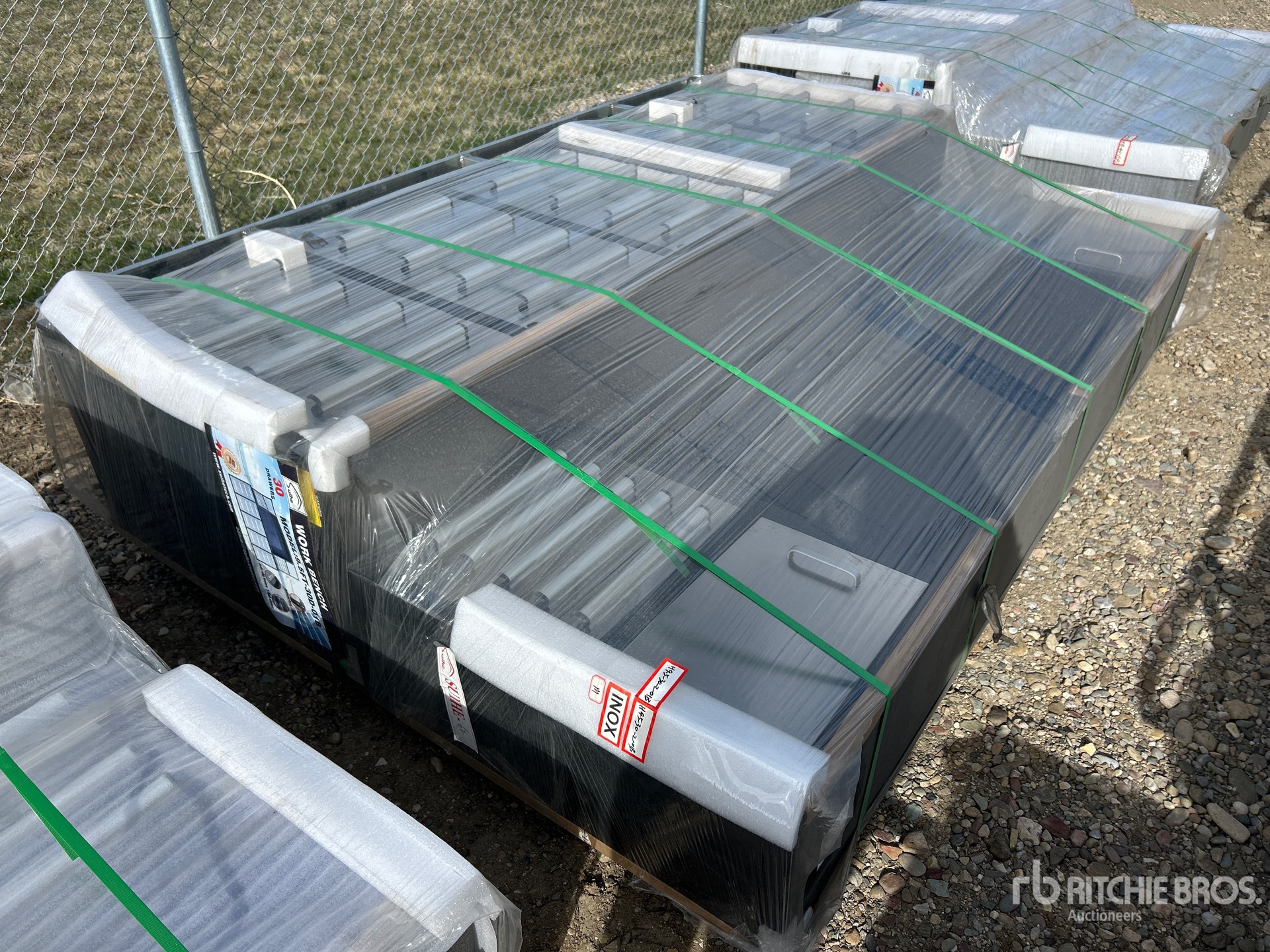 General Appearance with Bild, Ecke hinten links