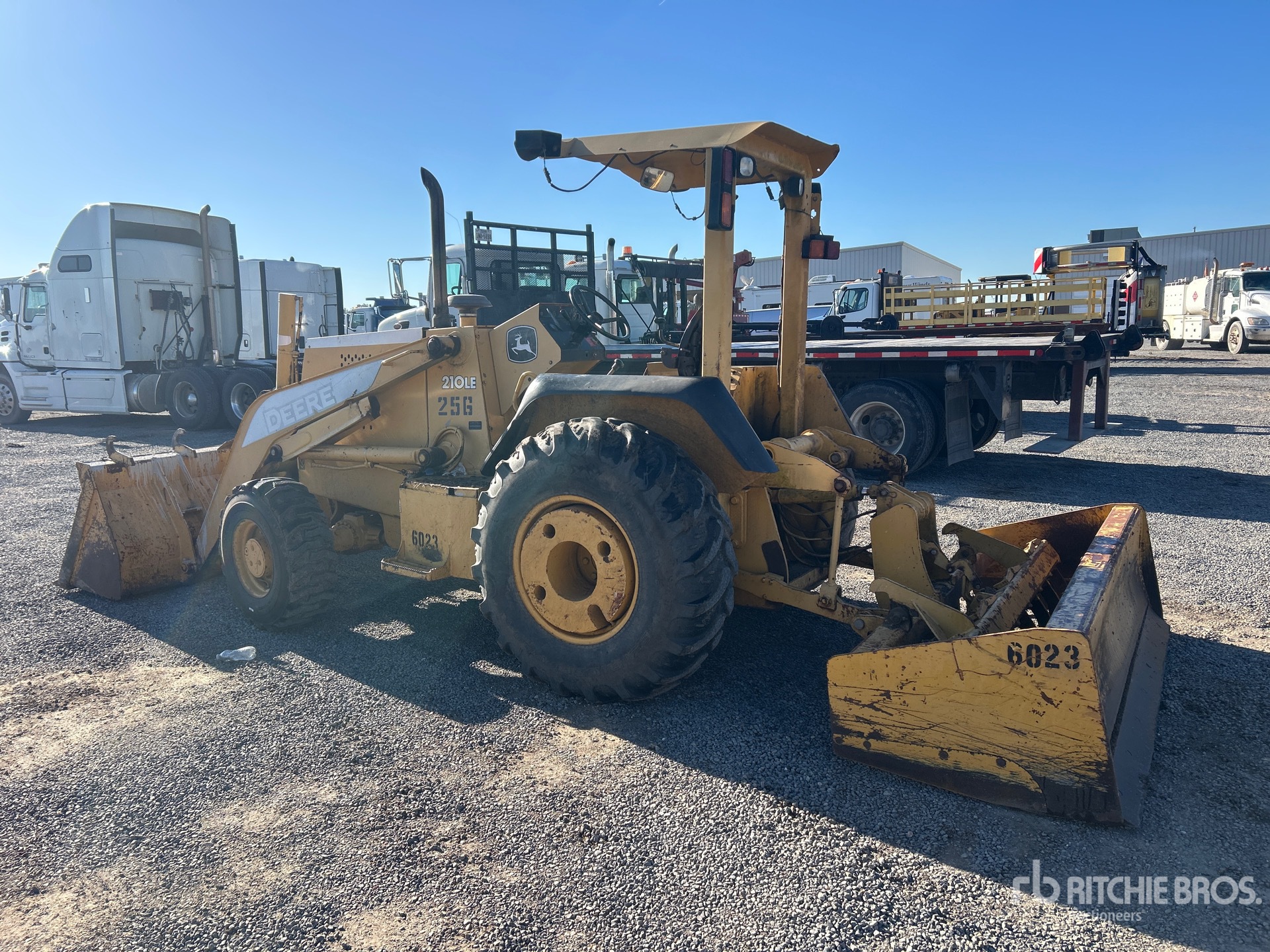 Aspect général with Image, coin arrière gauche