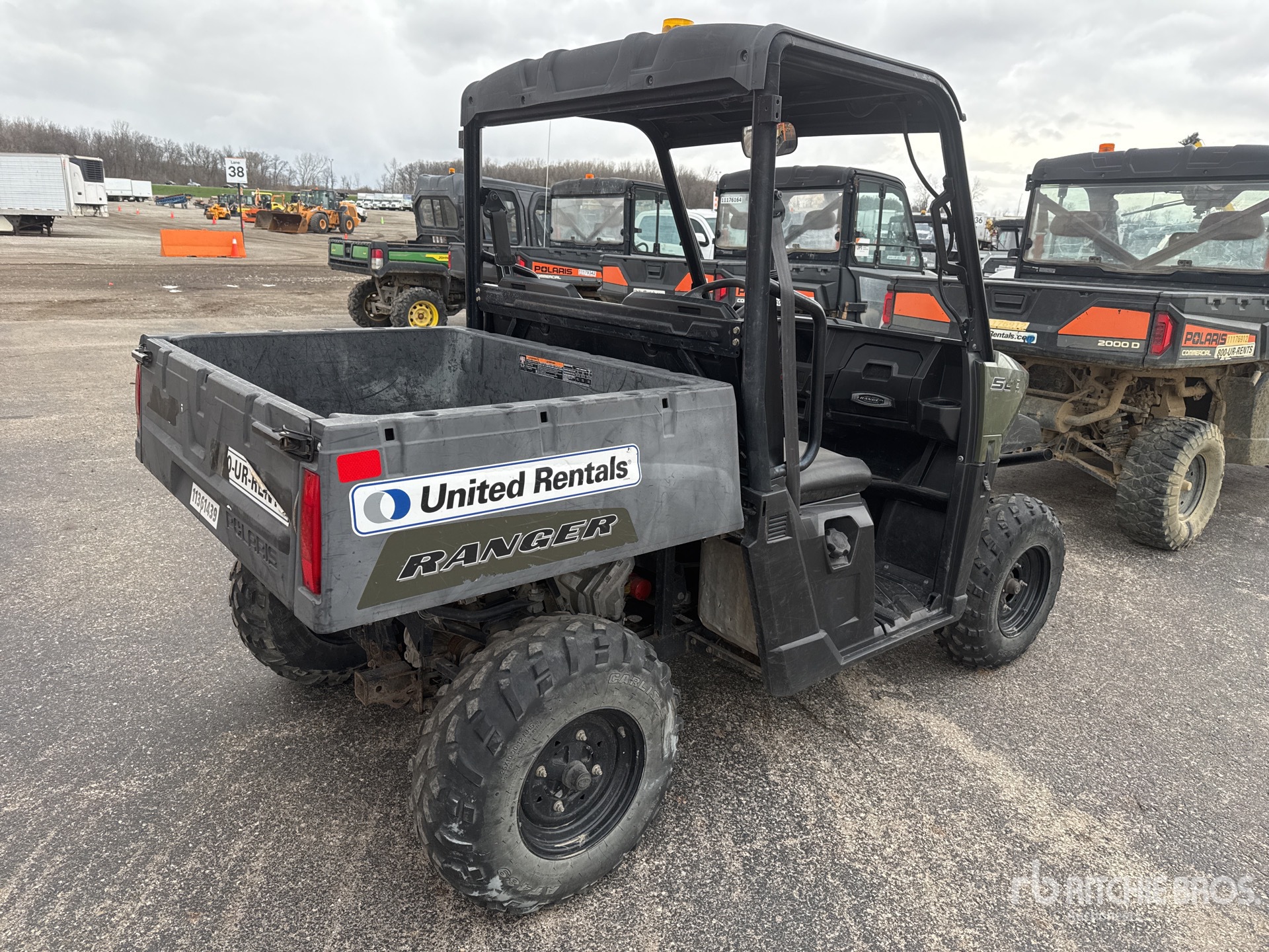 General Appearance with Picture, Left Rear Corner