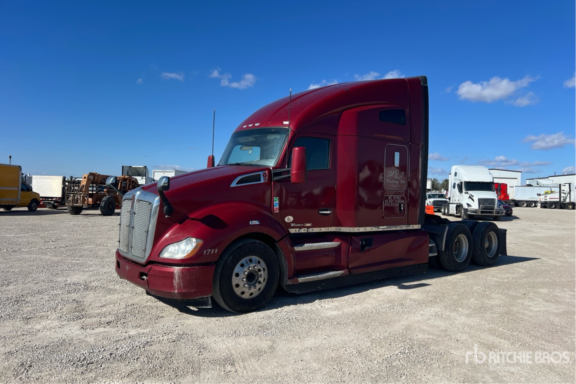 General Appearance with Picture, Left Front Corner