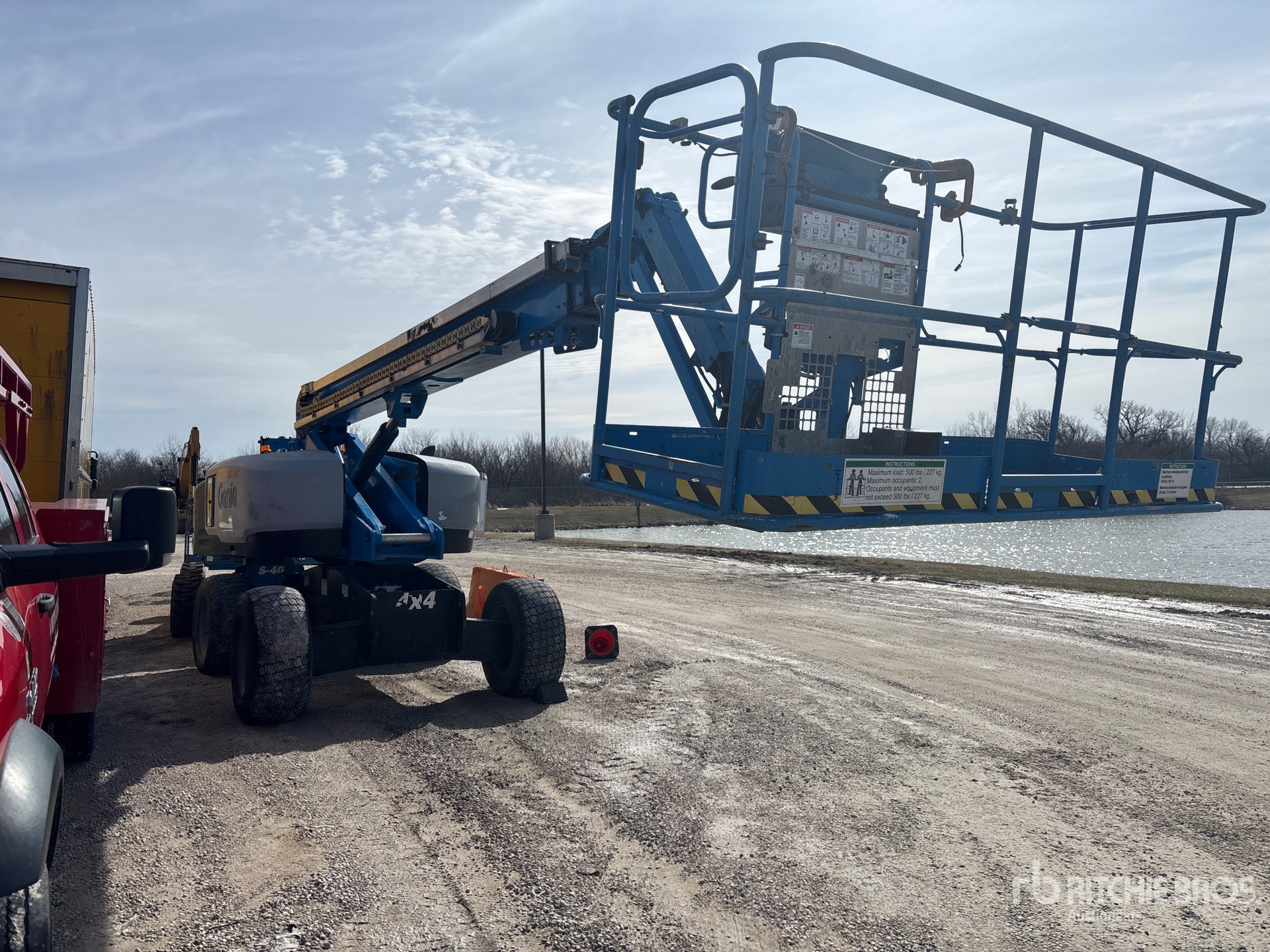 General Appearance with Picture, Right Front Corner