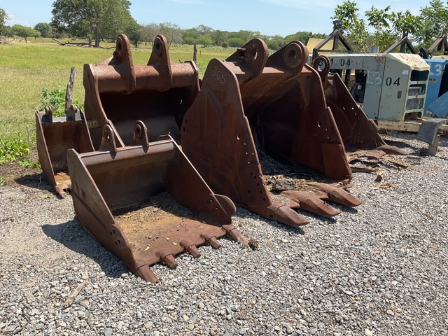 Quantity of (6) 1 (22 in) 1 (72 in) 1 (67 in) 1 (39 in) 1 (55 in) 1 (51 in) Bucket Quantity of (6) 1 (22 in) 1 (72 in) 1 (67 in) 1 (39 in) 1 (55 in) 1 (51 in) Bucket