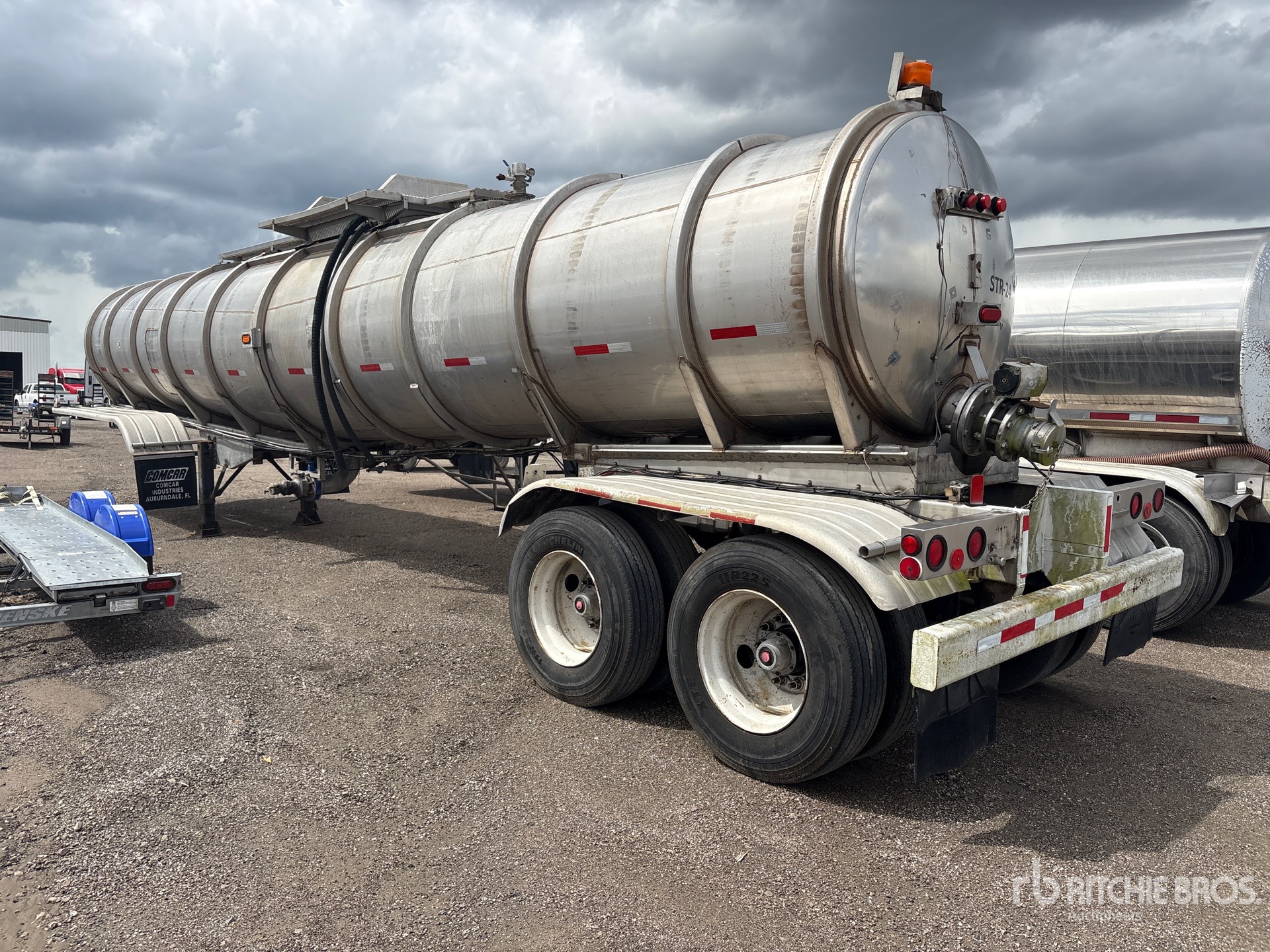 General Appearance with Bild, Ecke hinten links