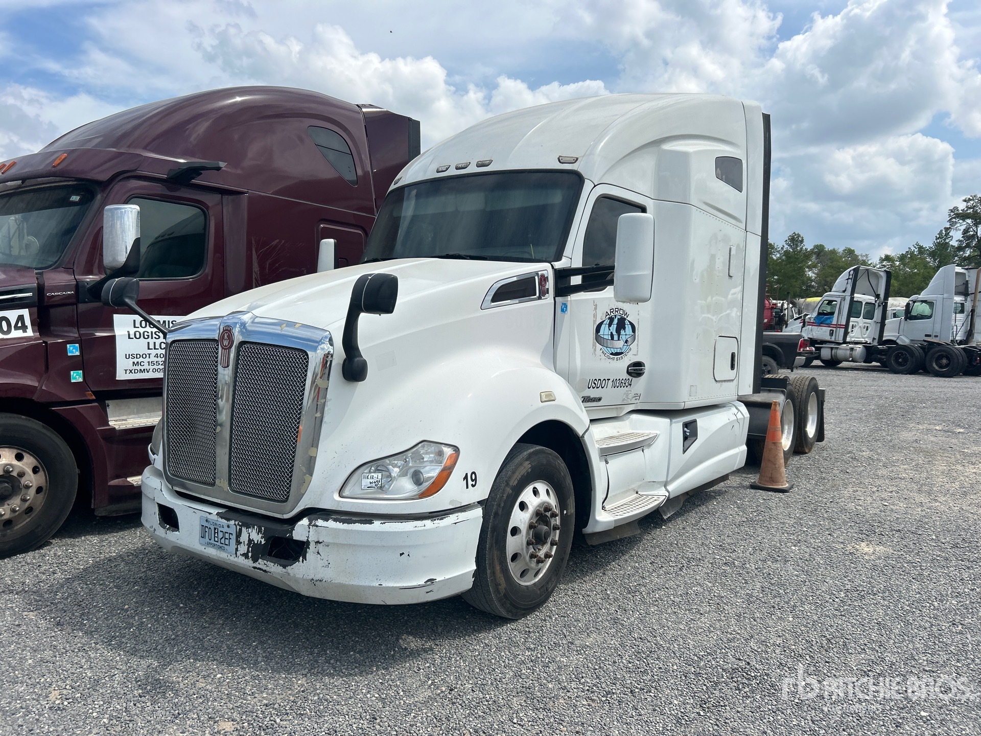 General Appearance with Image, coin avant gauche