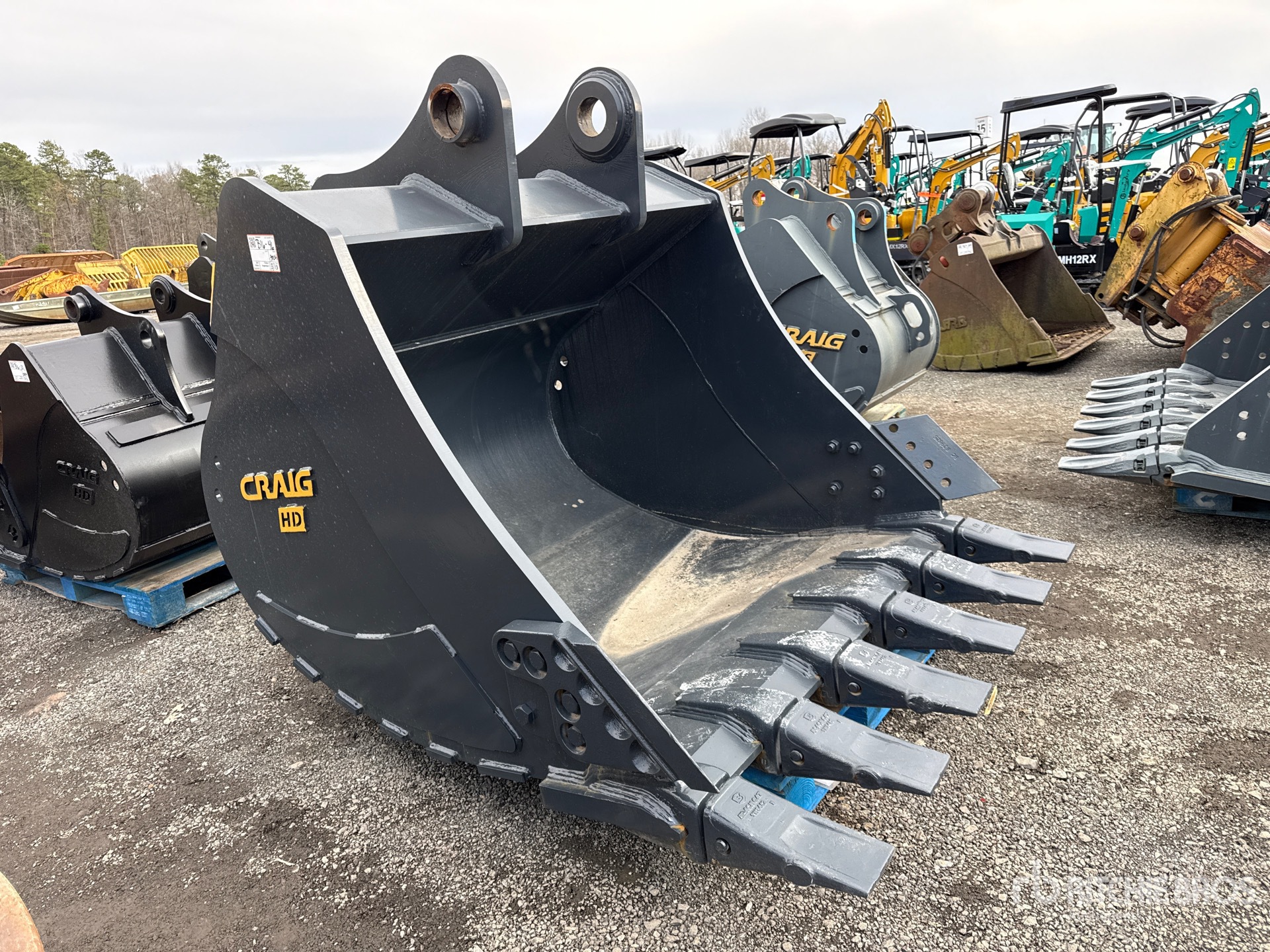 General Appearance with Foto, angolo anteriore destro