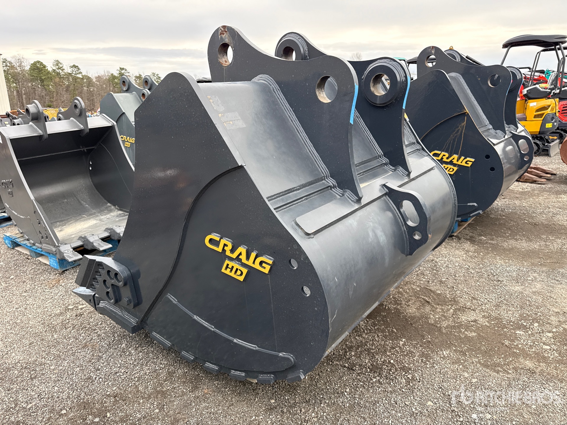 General Appearance with Foto, angolo posteriore sinistro