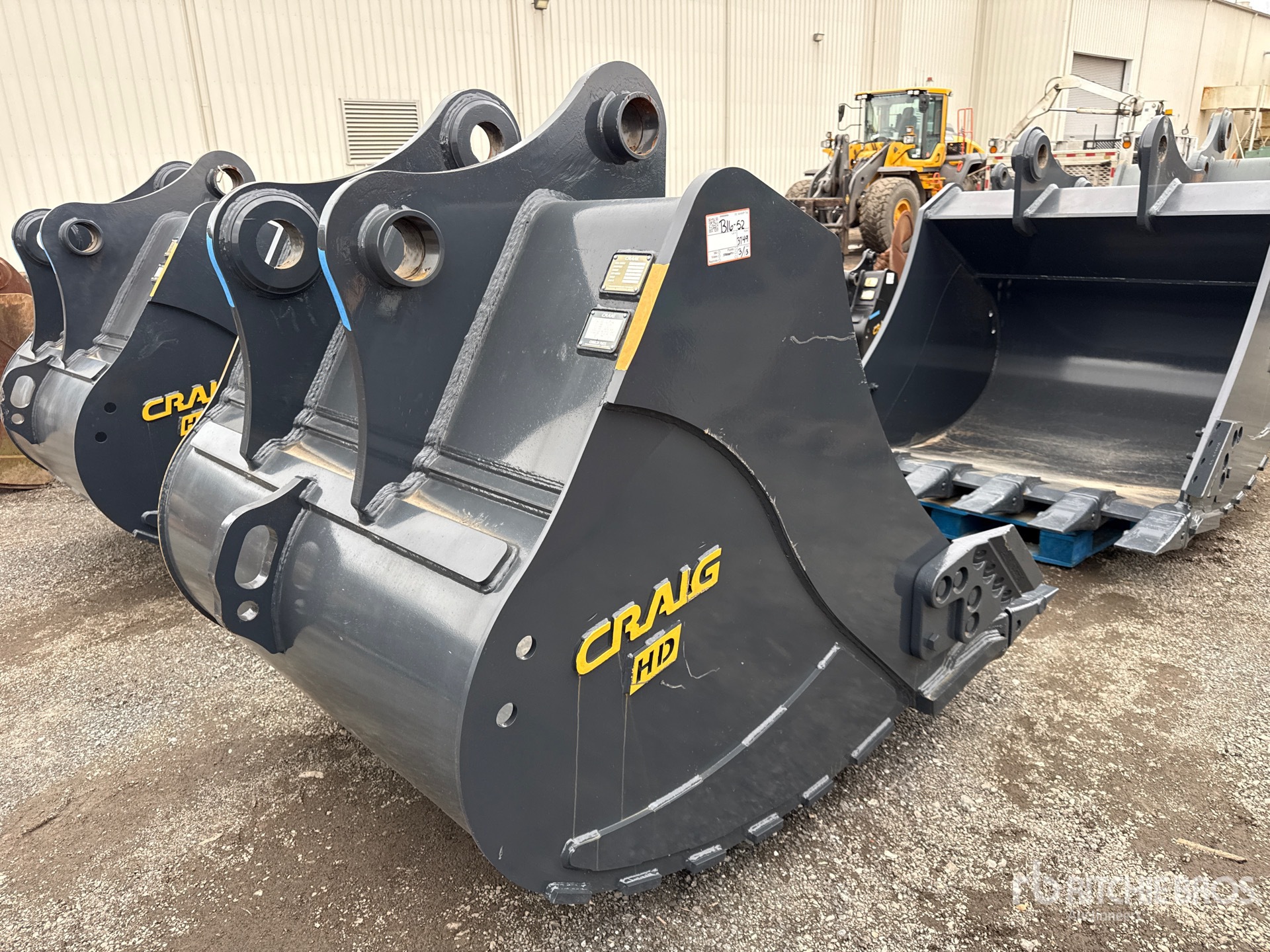 General Appearance with Foto, angolo anteriore sinistro