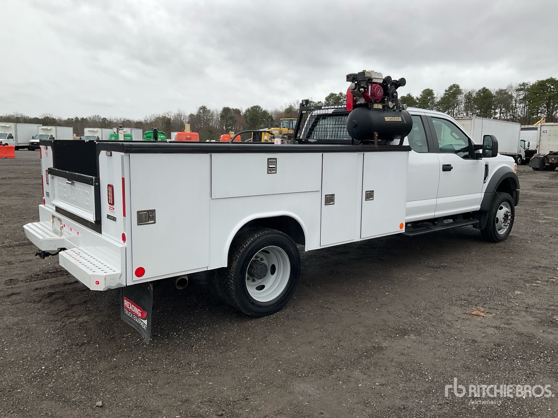 General Appearance with Imagen: esquina trasera derecha