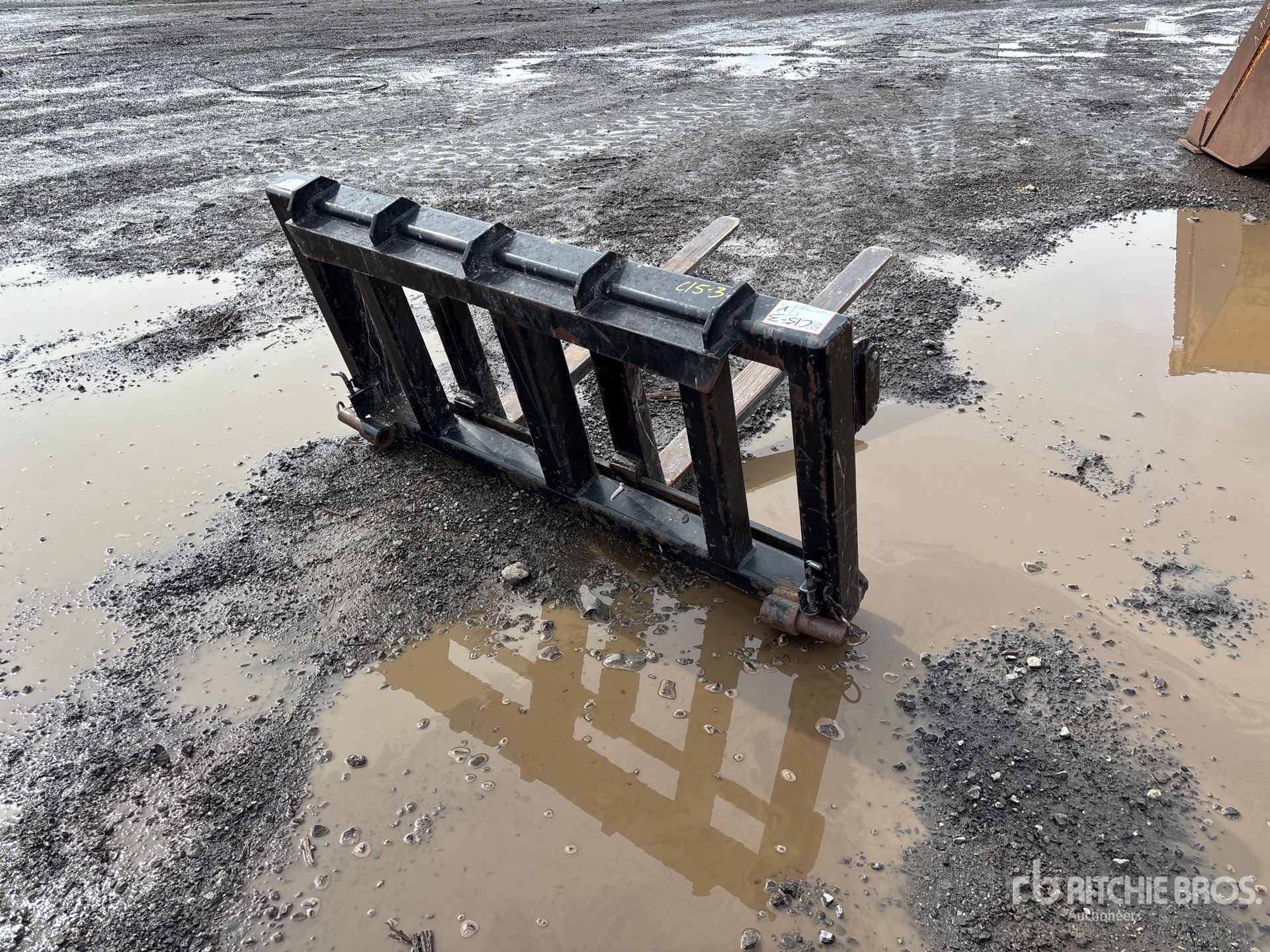 General Appearance with Bild, Ecke hinten rechts