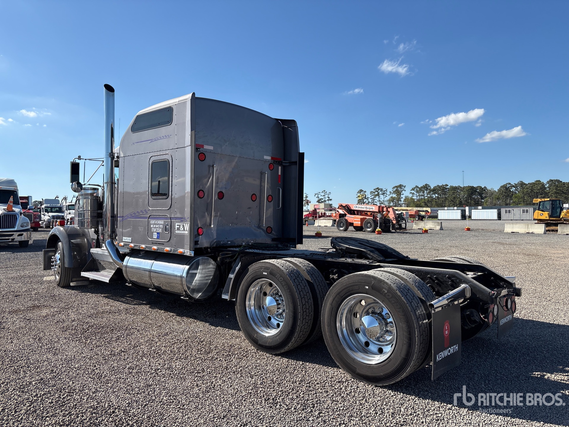 General Appearance with Imagen: esquina trasera izquierda