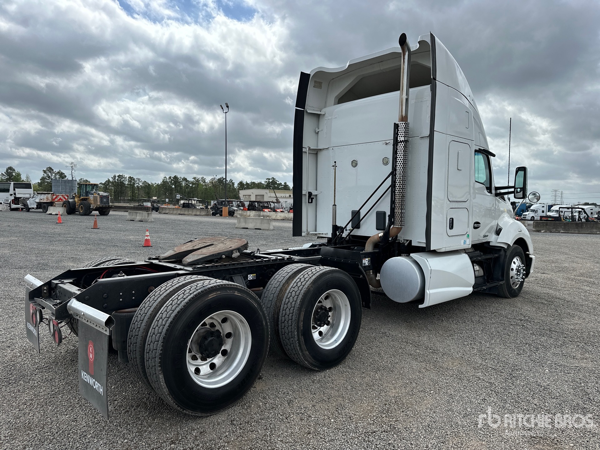 General Appearance with Imagen: esquina trasera derecha