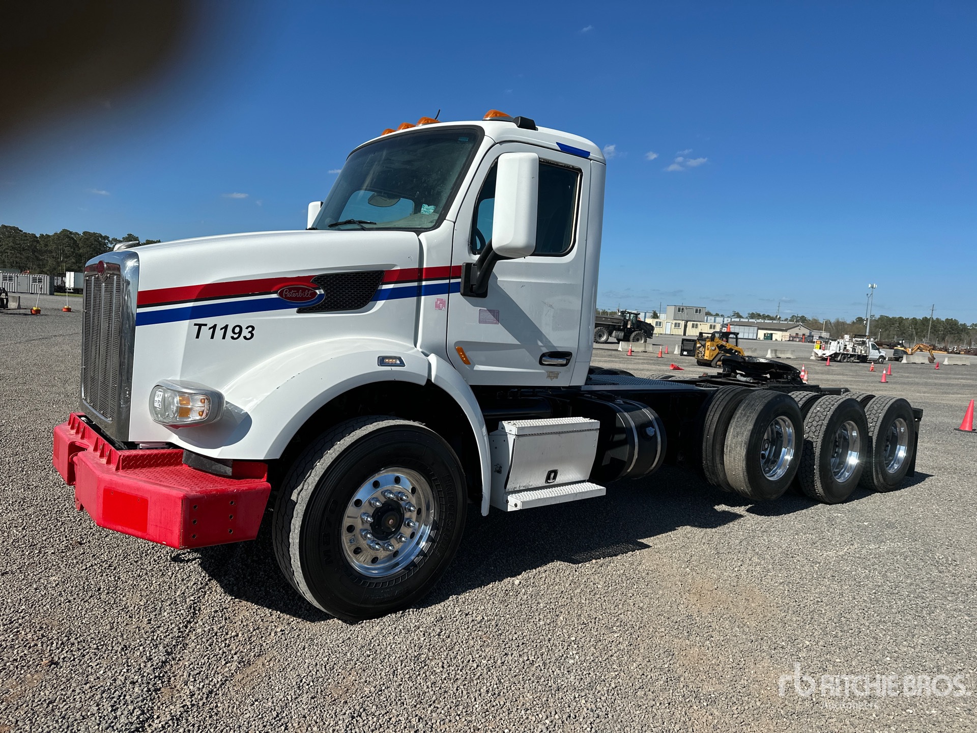 General Appearance with Image, coin avant gauche