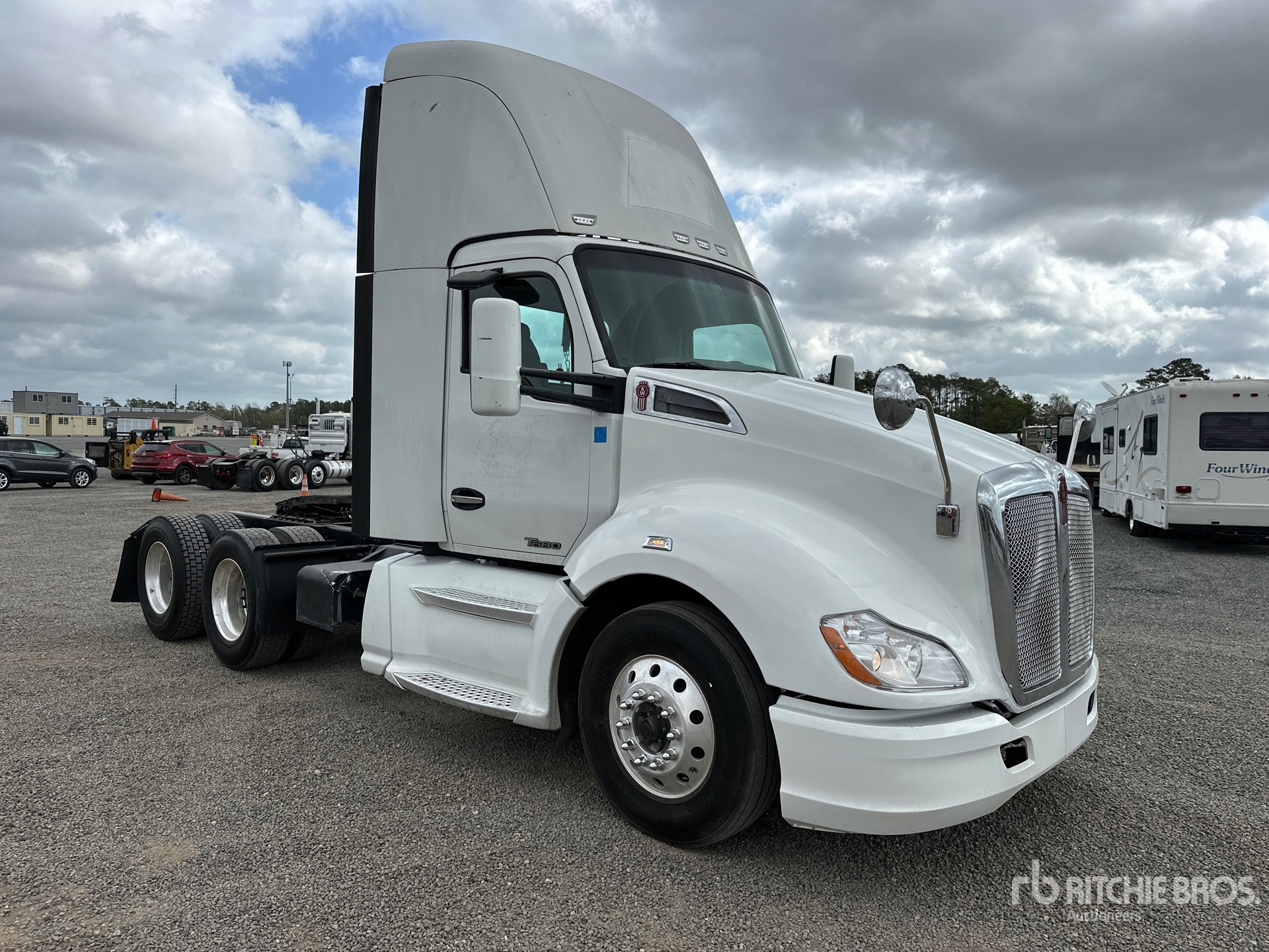 General Appearance with Picture, Right Front Corner