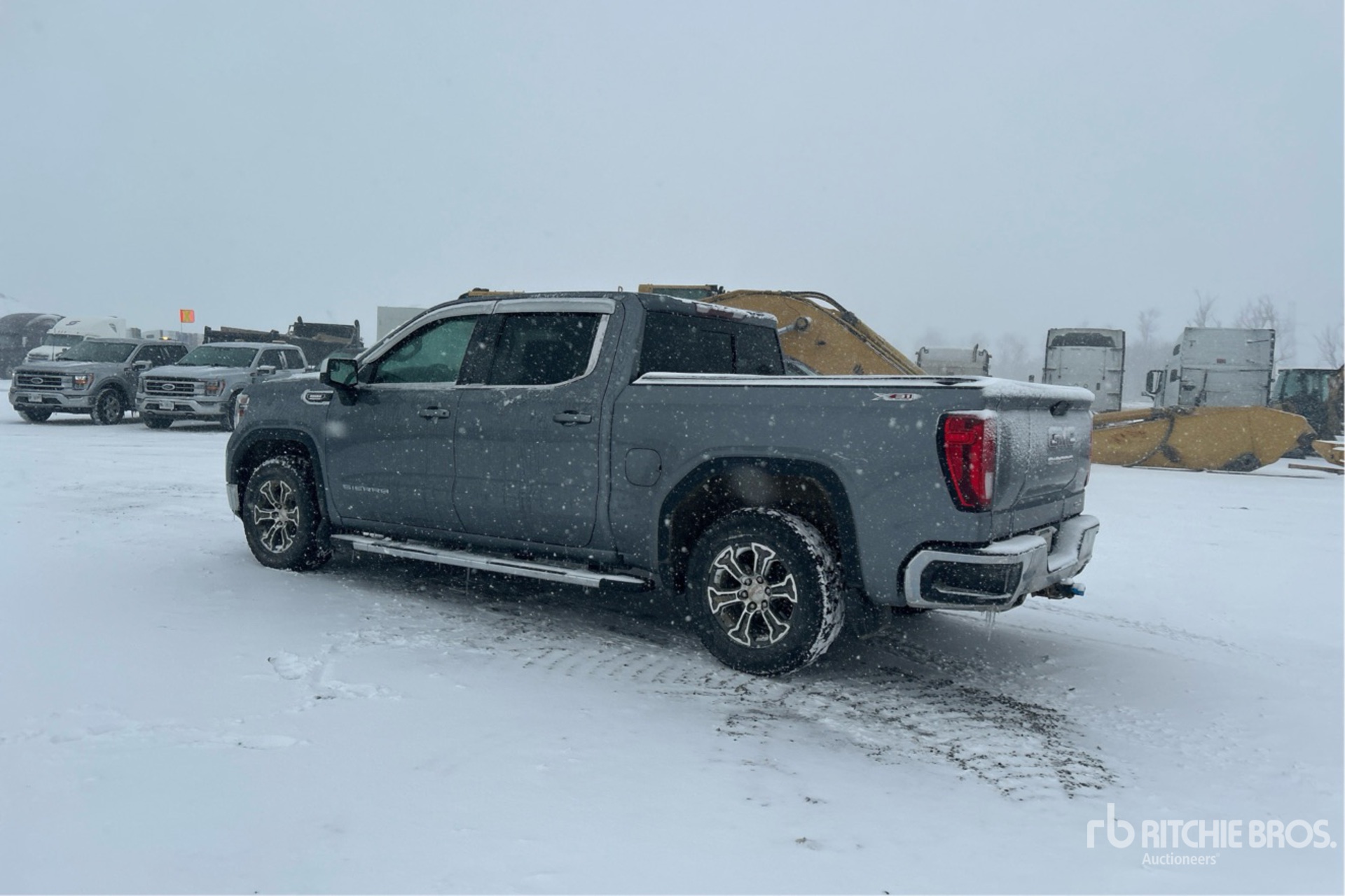 General Appearance with Picture, Left Rear Corner