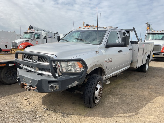 2017 Ram 5500 4x4 Crew Cab Utility Truck