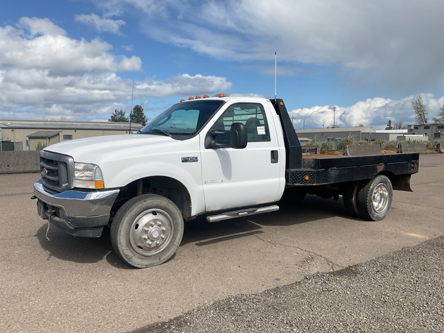 2003 Ford F-450 4x2 Flatbed Truck