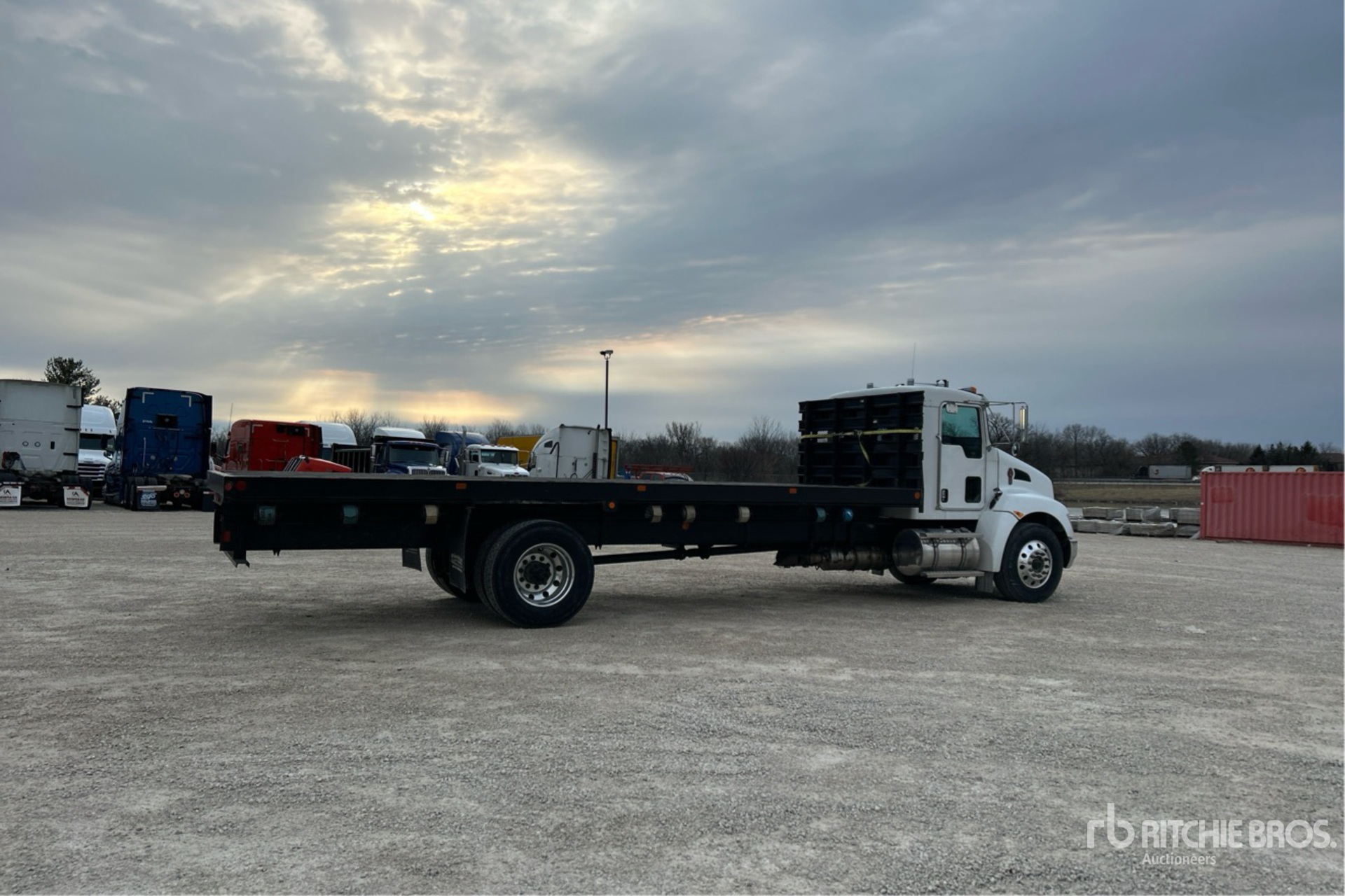 General Appearance with Image, coin arrière droit