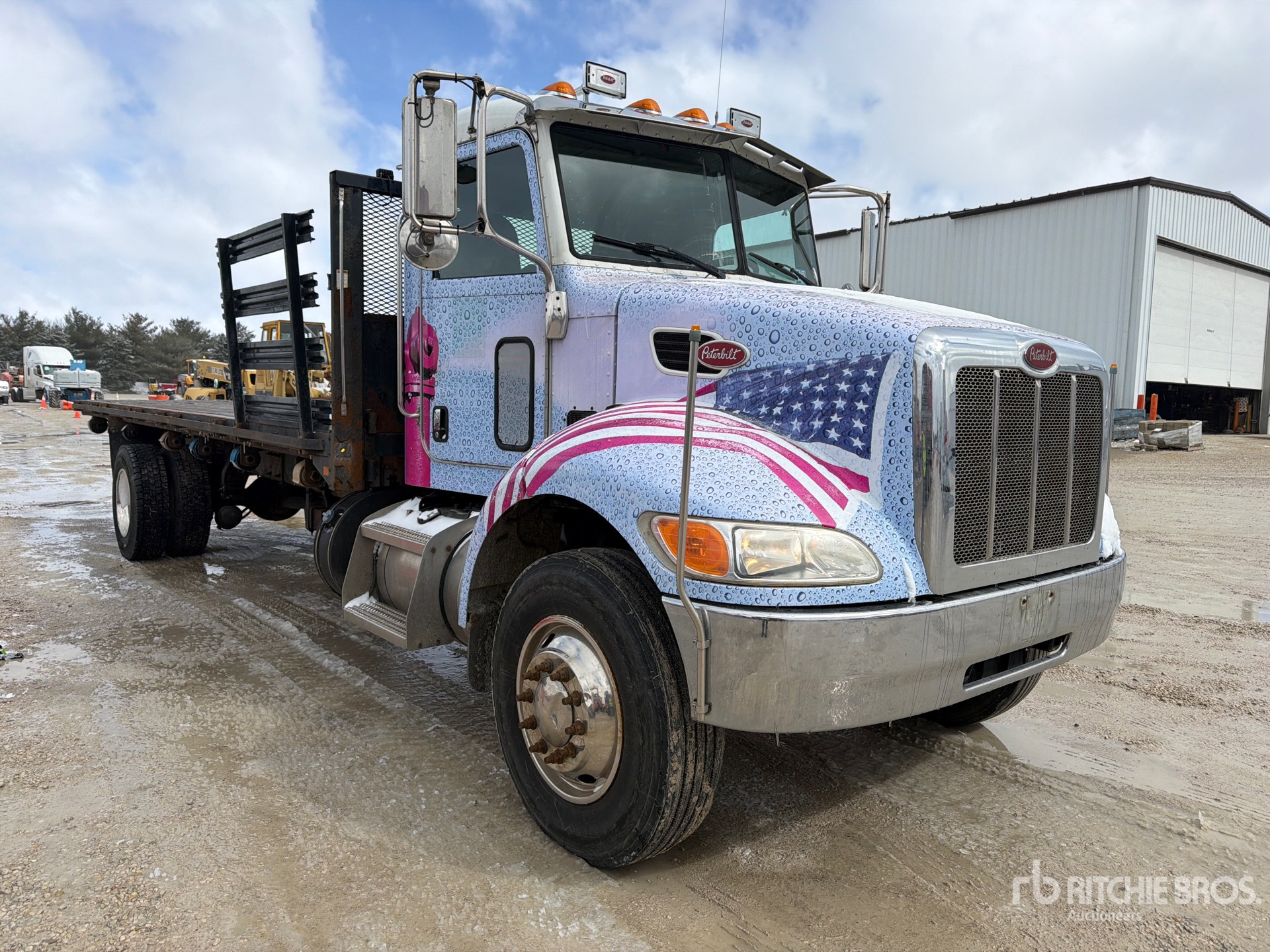 General Appearance with Picture, Right Front Corner