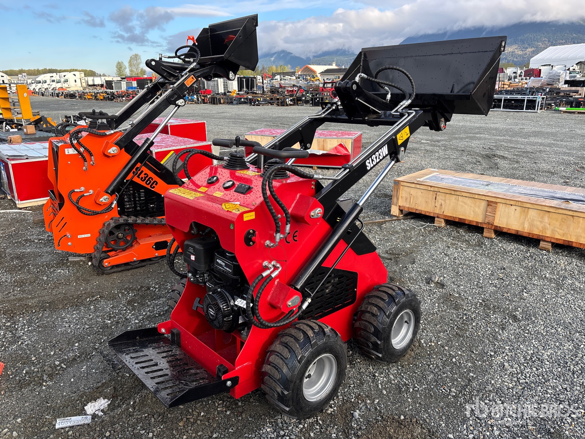 General Appearance with Picture, Right Rear Corner