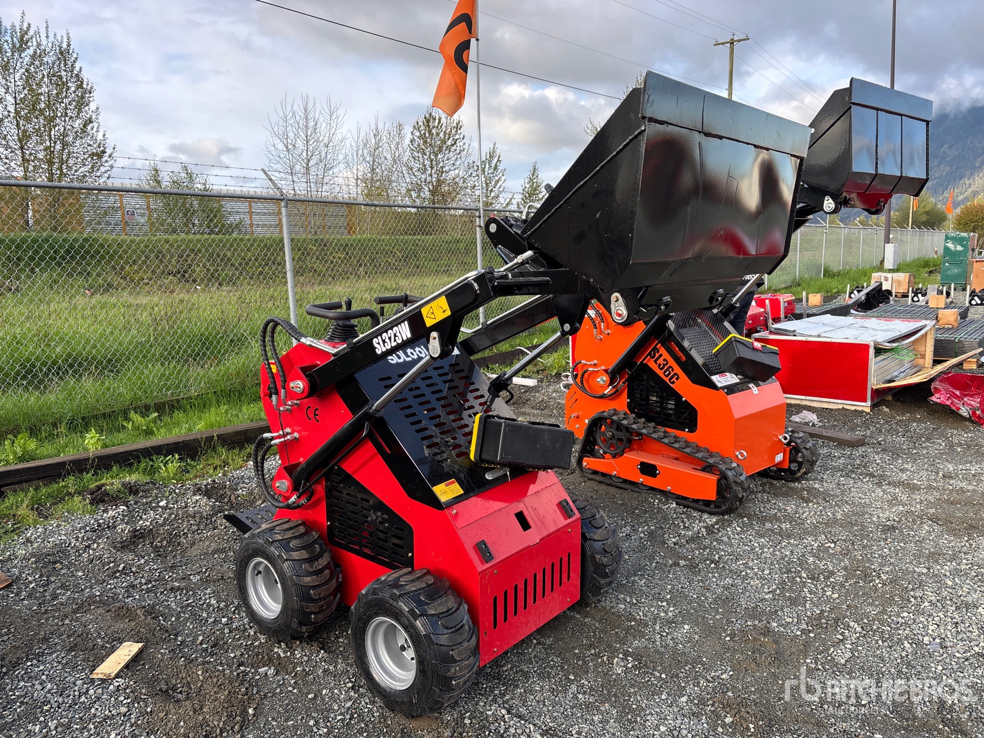 General Appearance with Picture, Right Front Corner