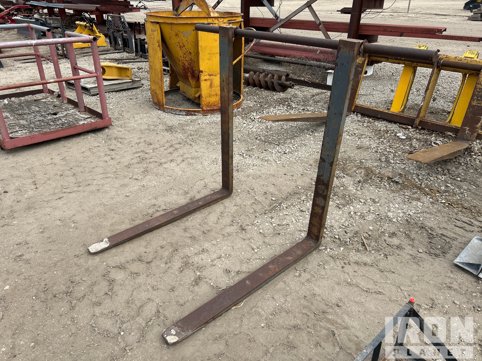 General Appearance with Bild, Ecke vorne links