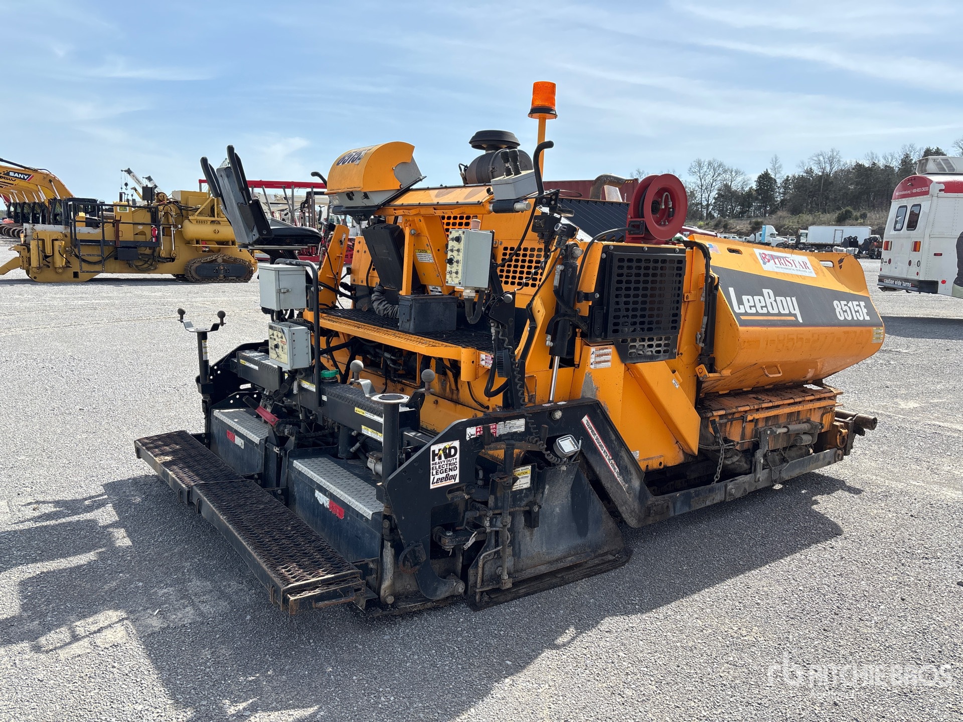 General Appearance with Imagen: esquina trasera derecha