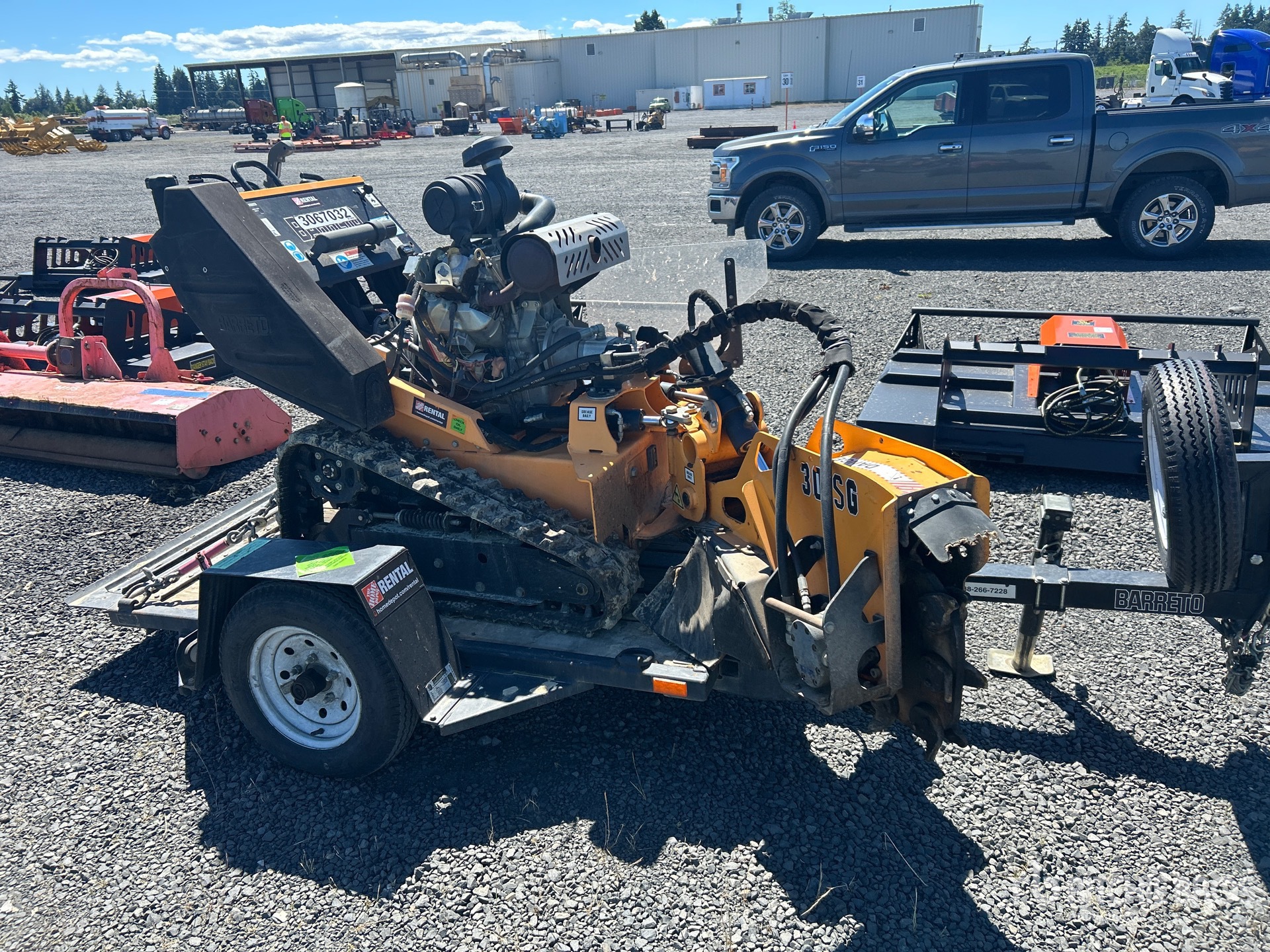 General Appearance with Picture, Right Front Corner