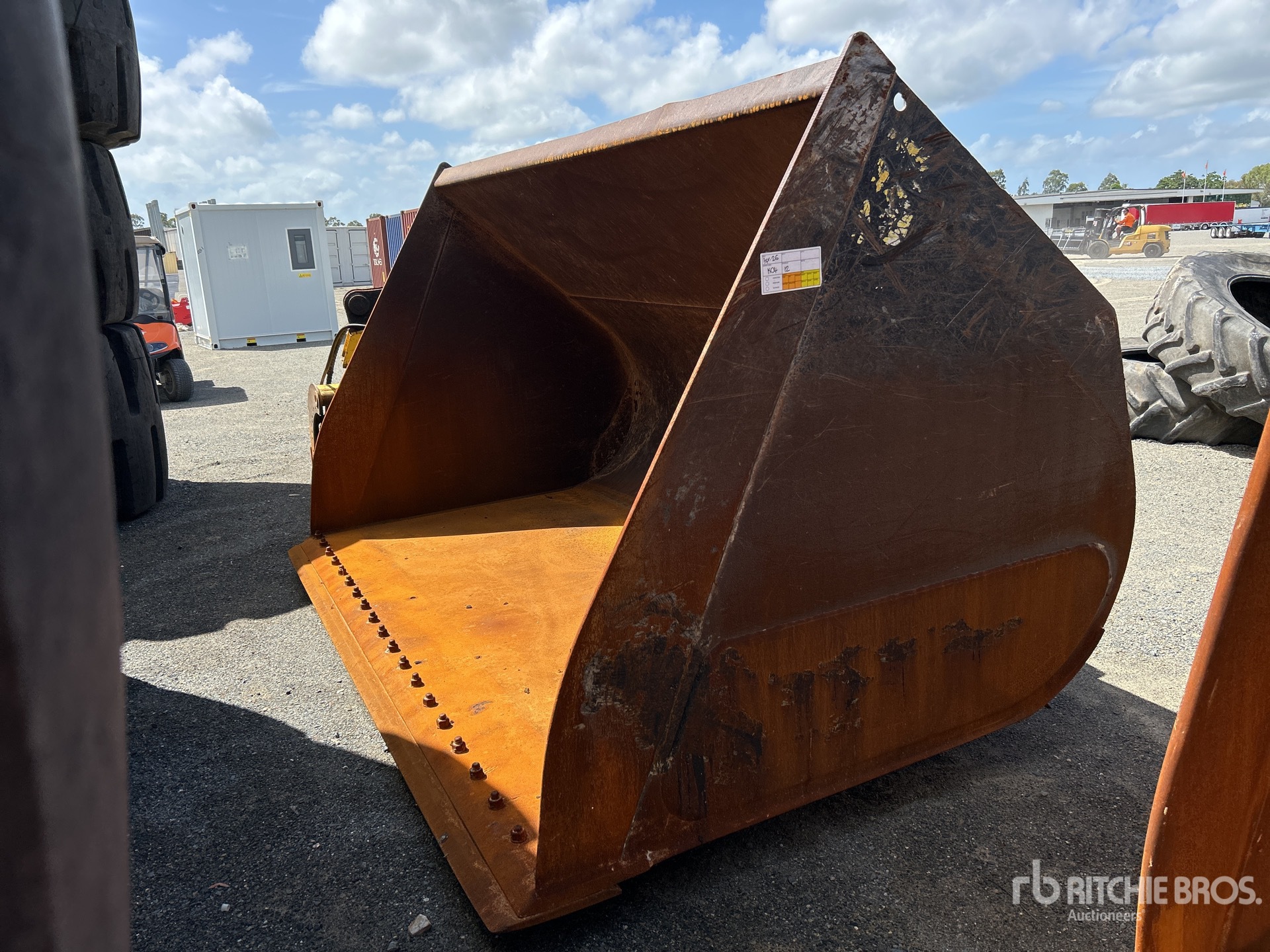 General Appearance with Picture, Left Front Corner