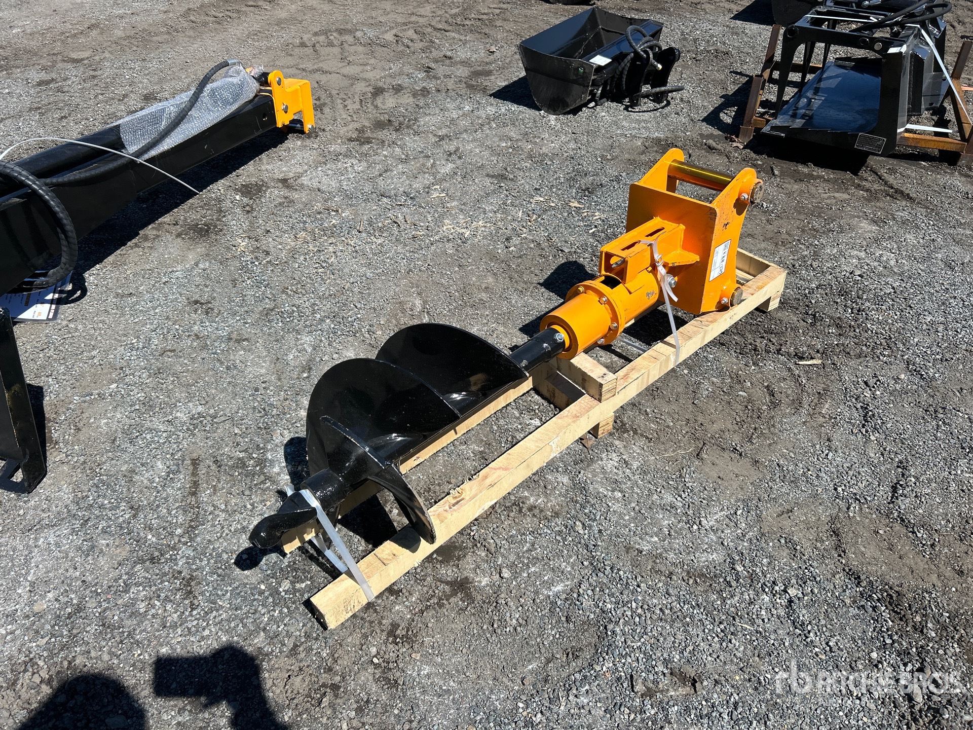 Aspect général with Image, coin arrière droit