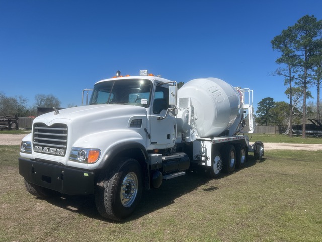 2001 Mack CV513 Granite 10x4 Mixer Truck