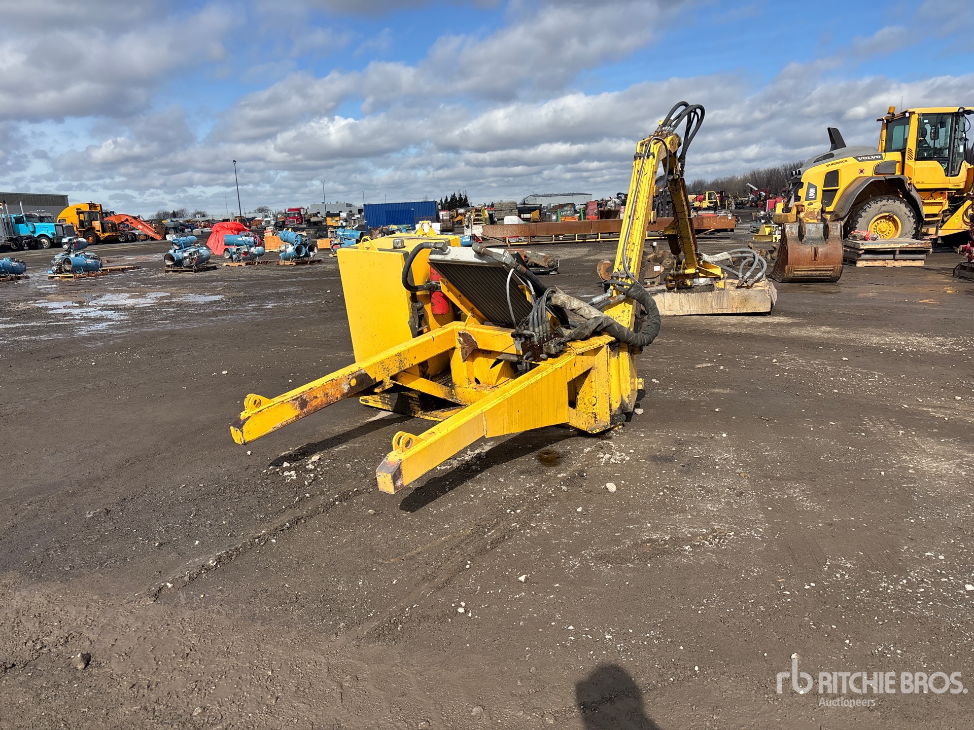 Aspect général with Image, coin arrière droit