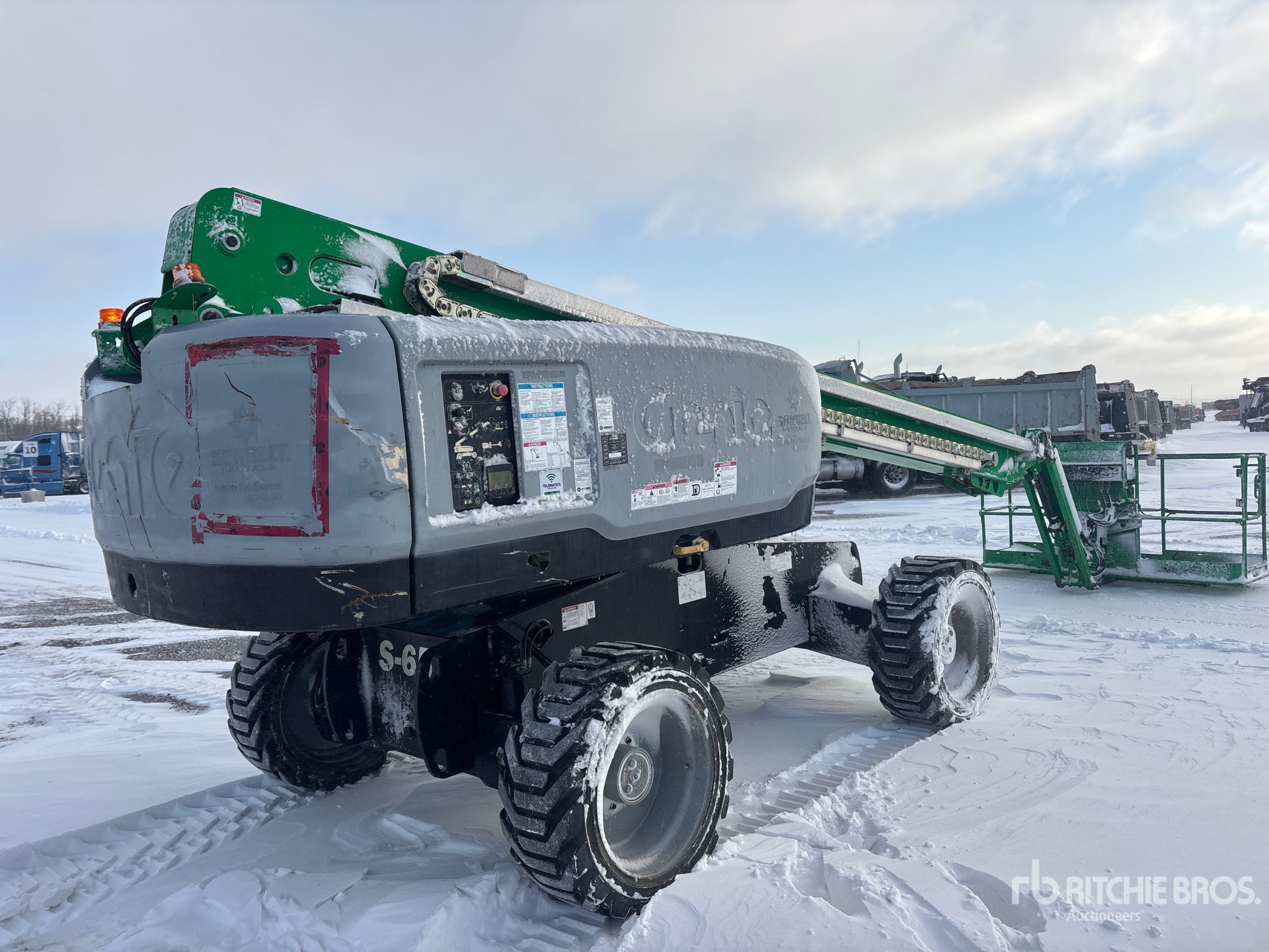 General Appearance with Picture, Right Rear Corner