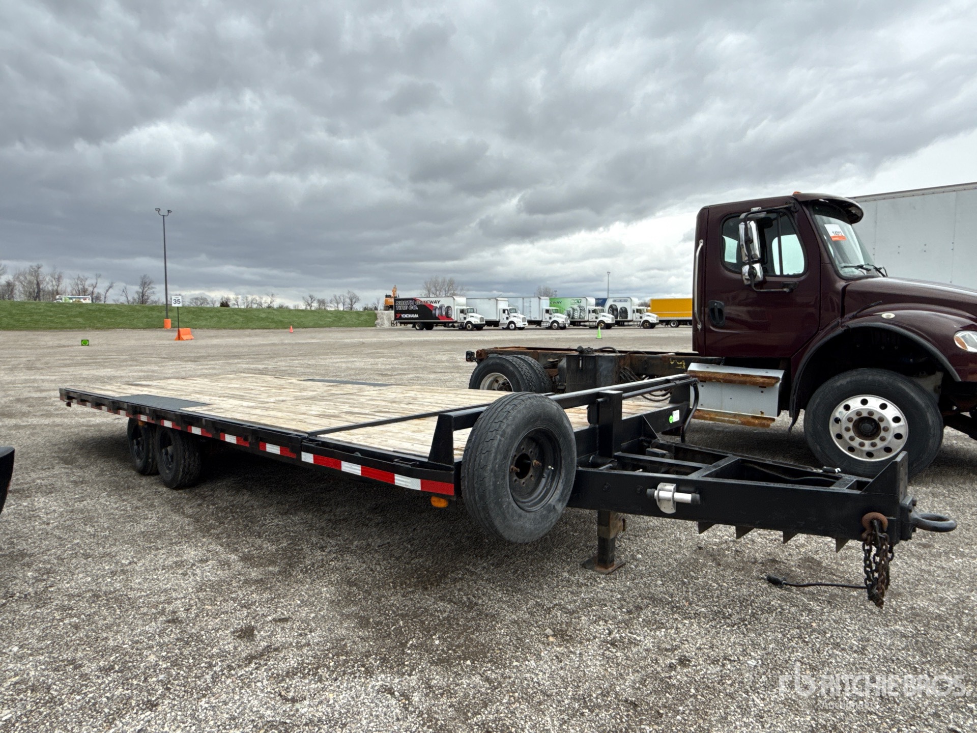 General Appearance with Foto, angolo anteriore destro