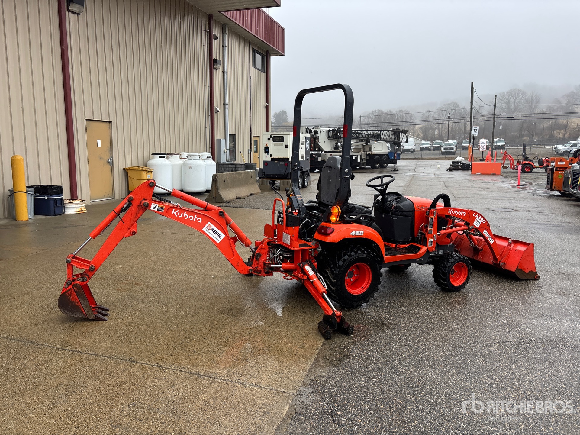 General Appearance with Picture, Right Rear Corner