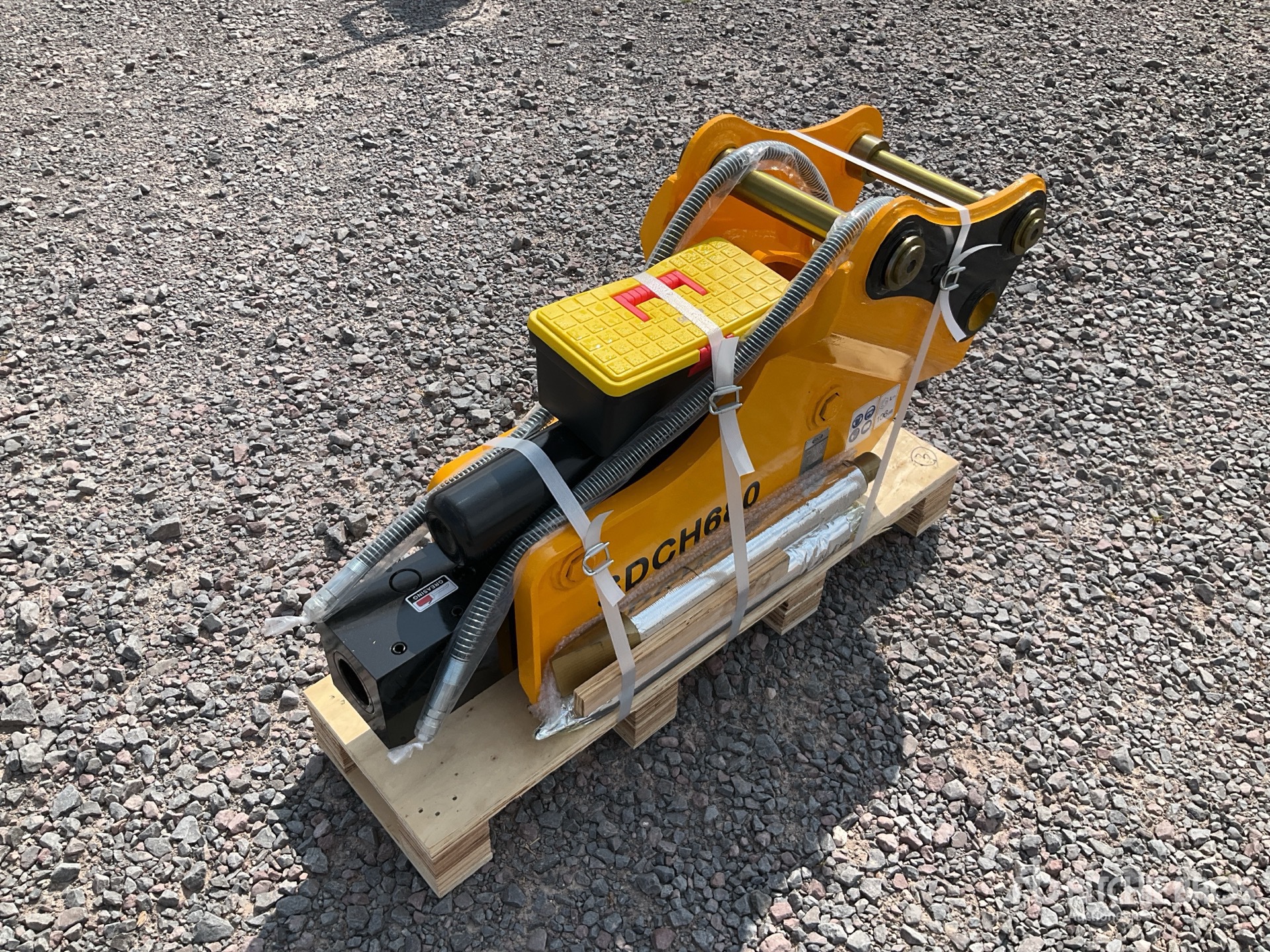 General Appearance with Bild, Ecke vorne links