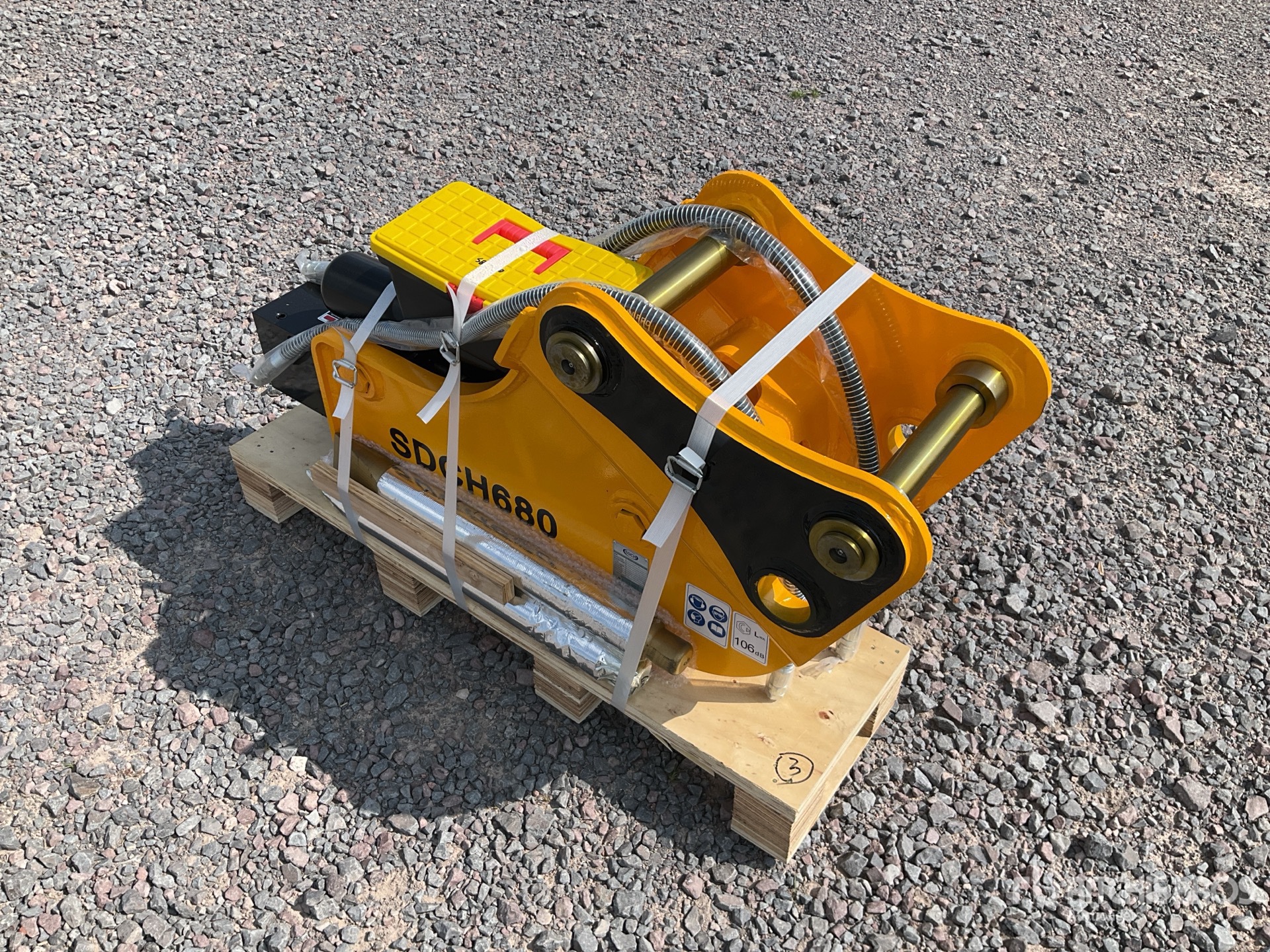 General Appearance with Bild, Ecke hinten links