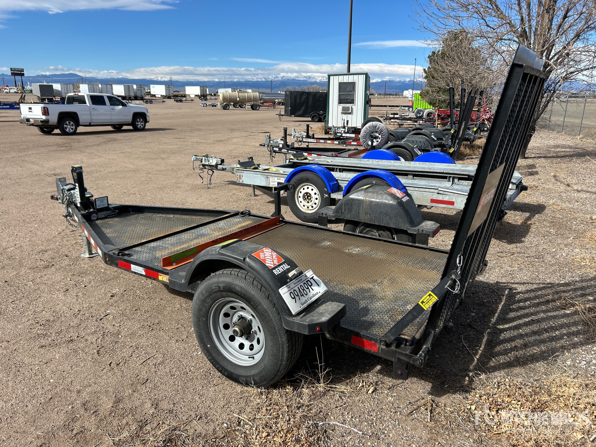 General Appearance with Picture, Left Rear Corner