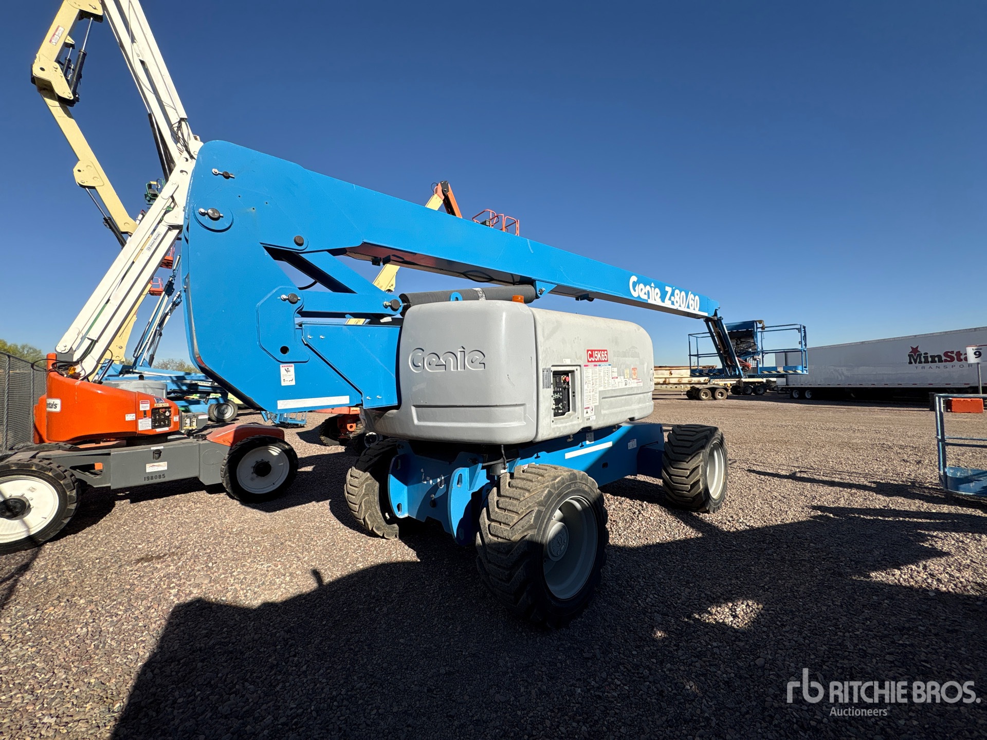 Aspect général with Image, coin arrière droit