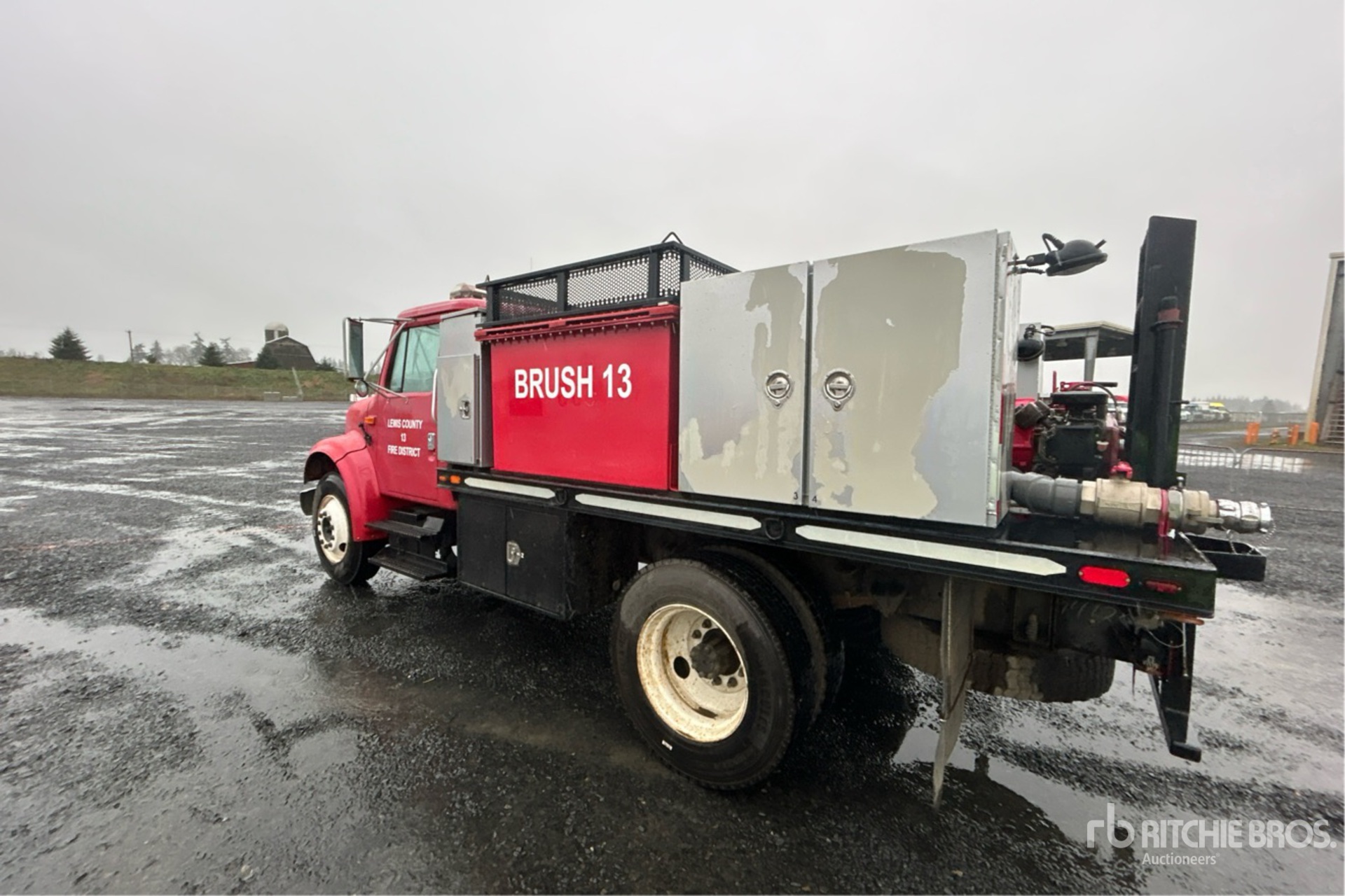 General Appearance with Picture, Left Rear Corner