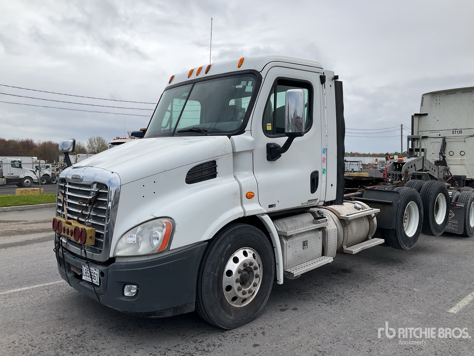Photo of a 2012 Freightliner CASCADIA 113