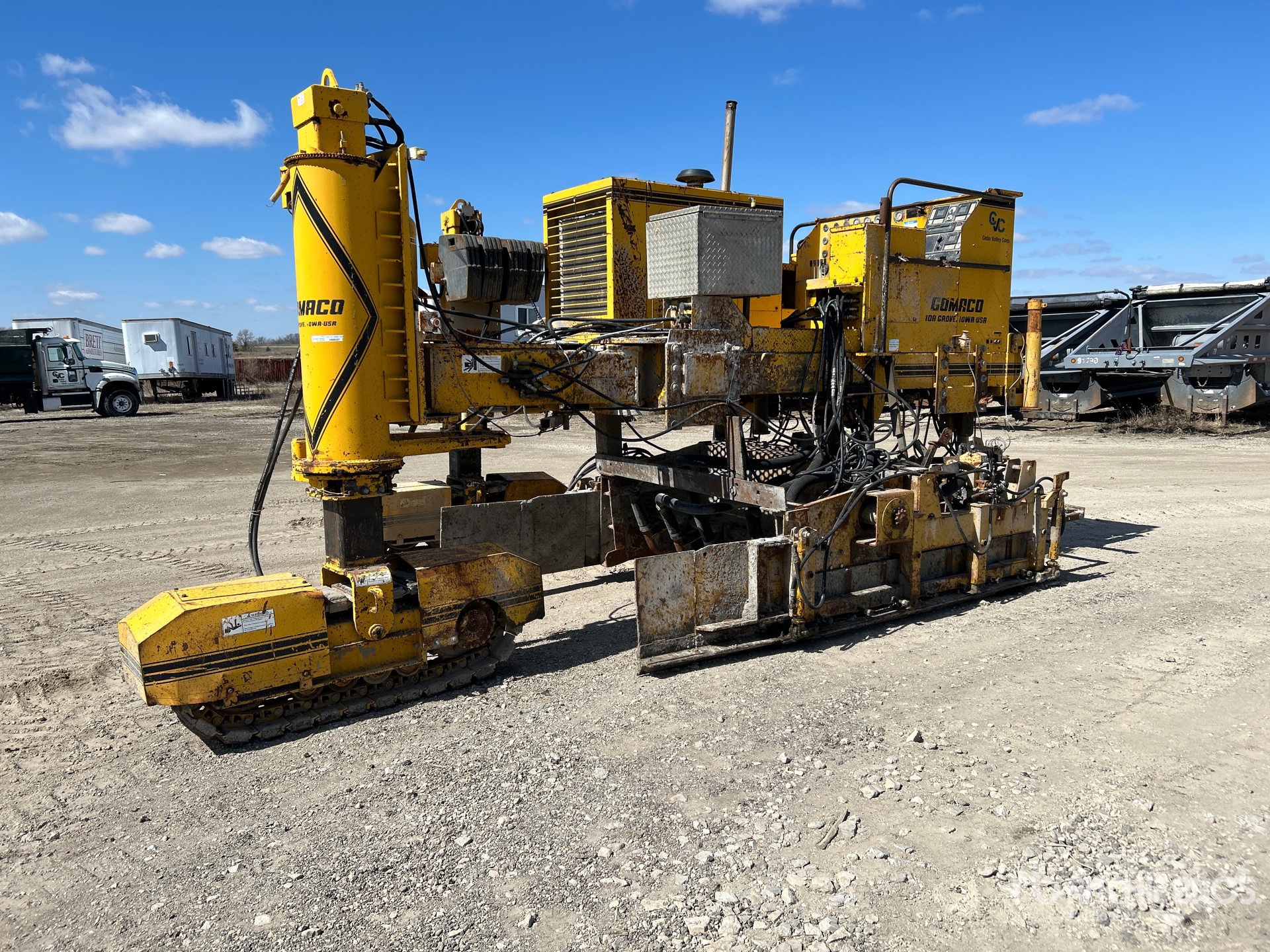 General Appearance with Featured Photo