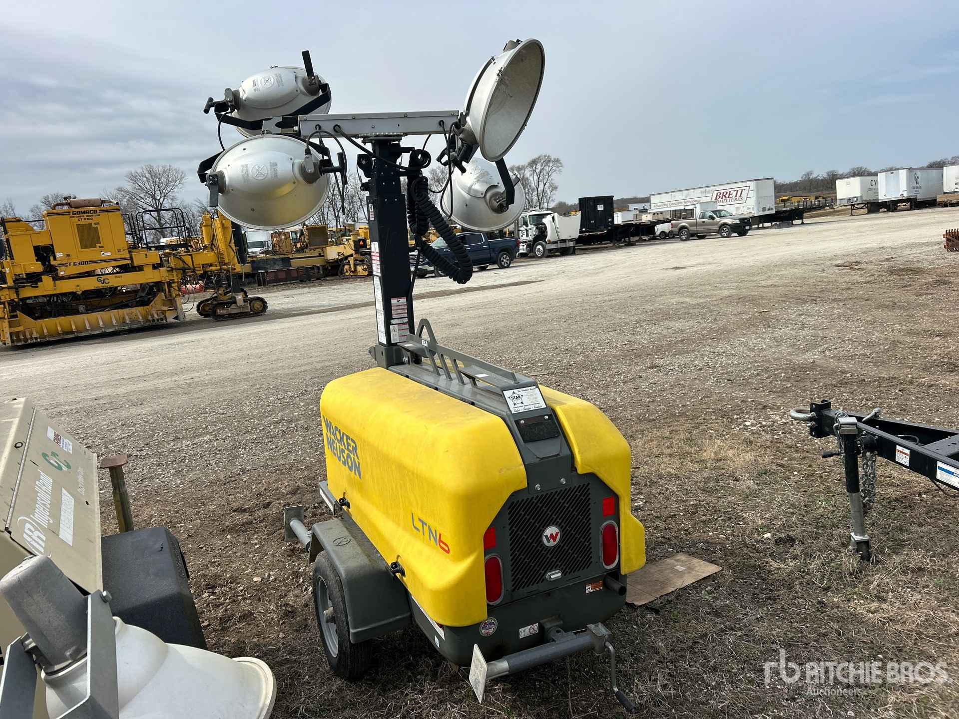 General Appearance with Imagen: esquina trasera izquierda