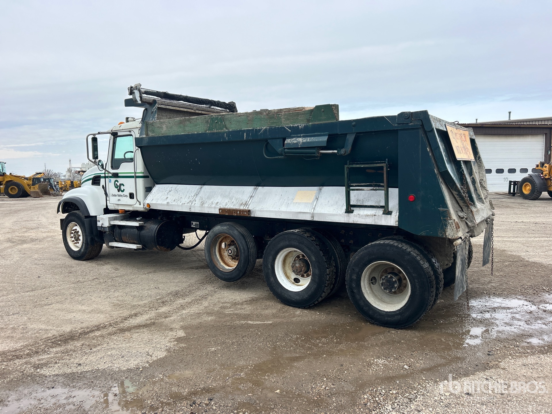 Aspect général with Image, coin arrière gauche