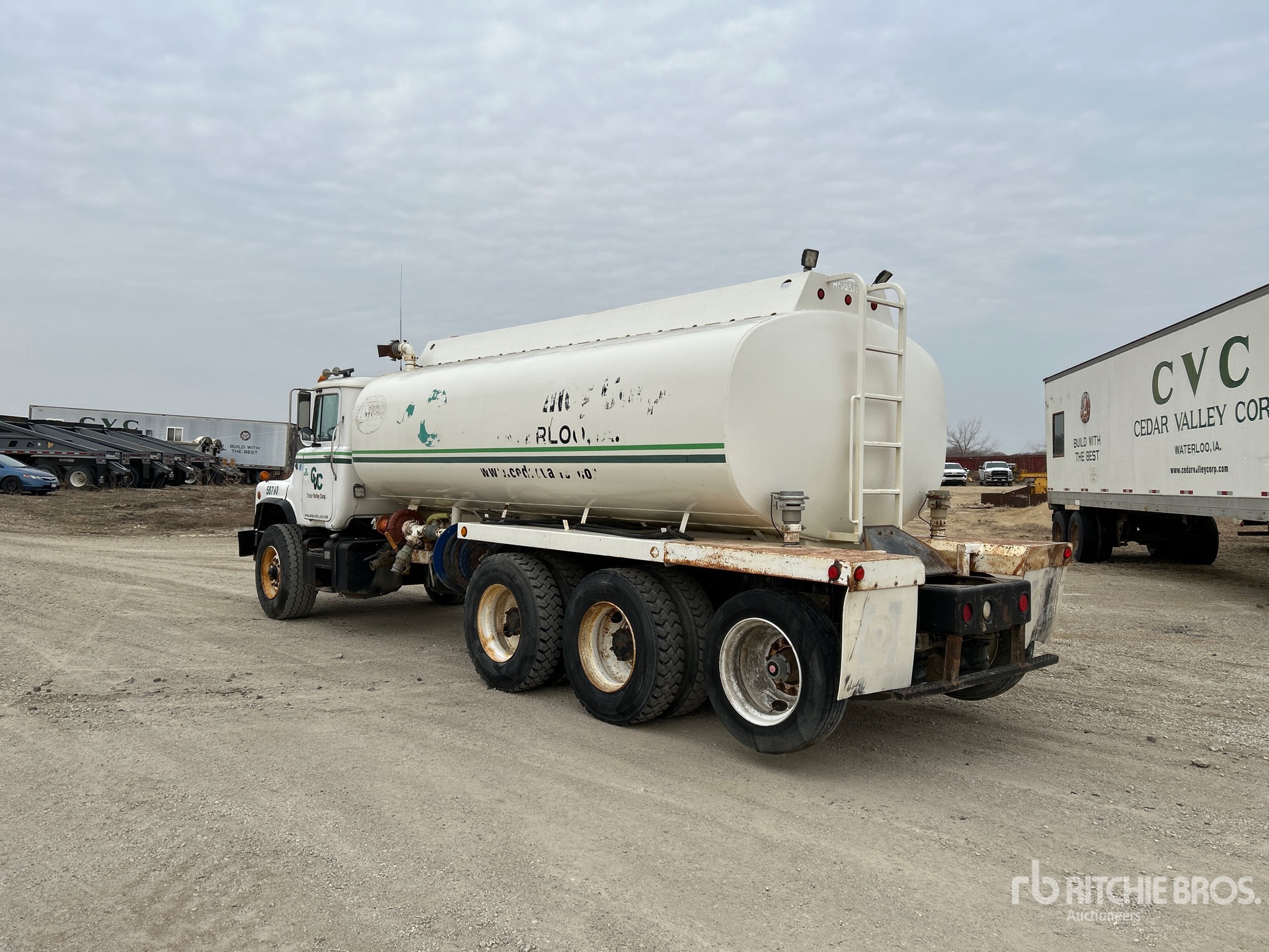 General Appearance with Imagen: esquina trasera izquierda