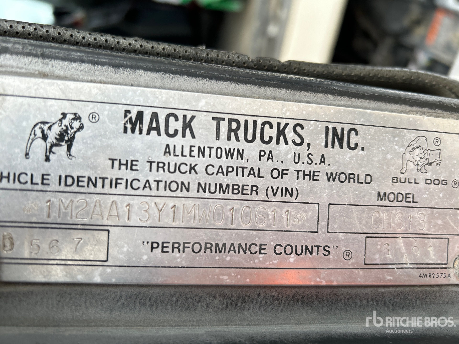 General Appearance with Numero seriale/numero d’identificazione del veicolo (VIN)