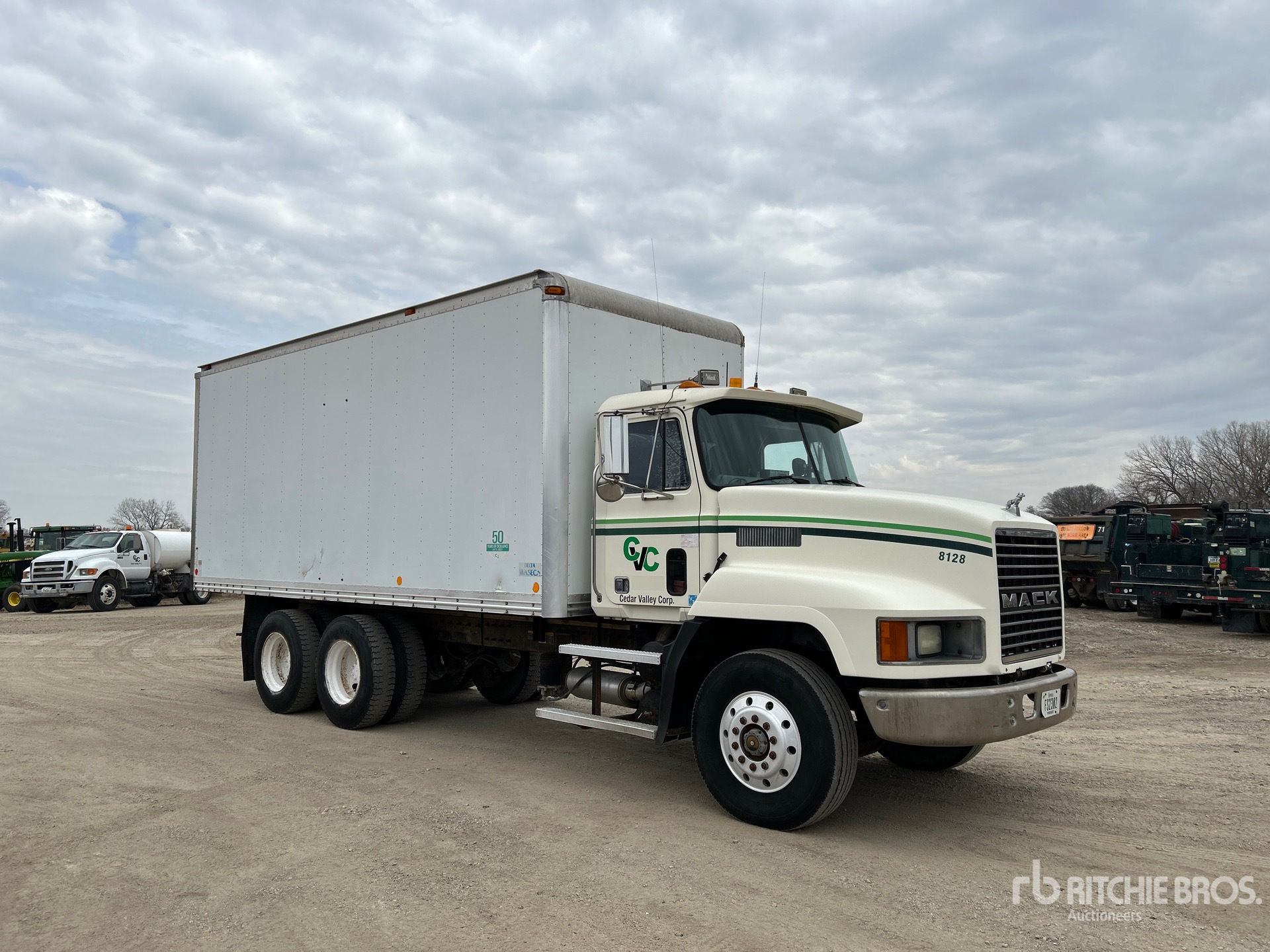 General Appearance with Foto, angolo anteriore destro