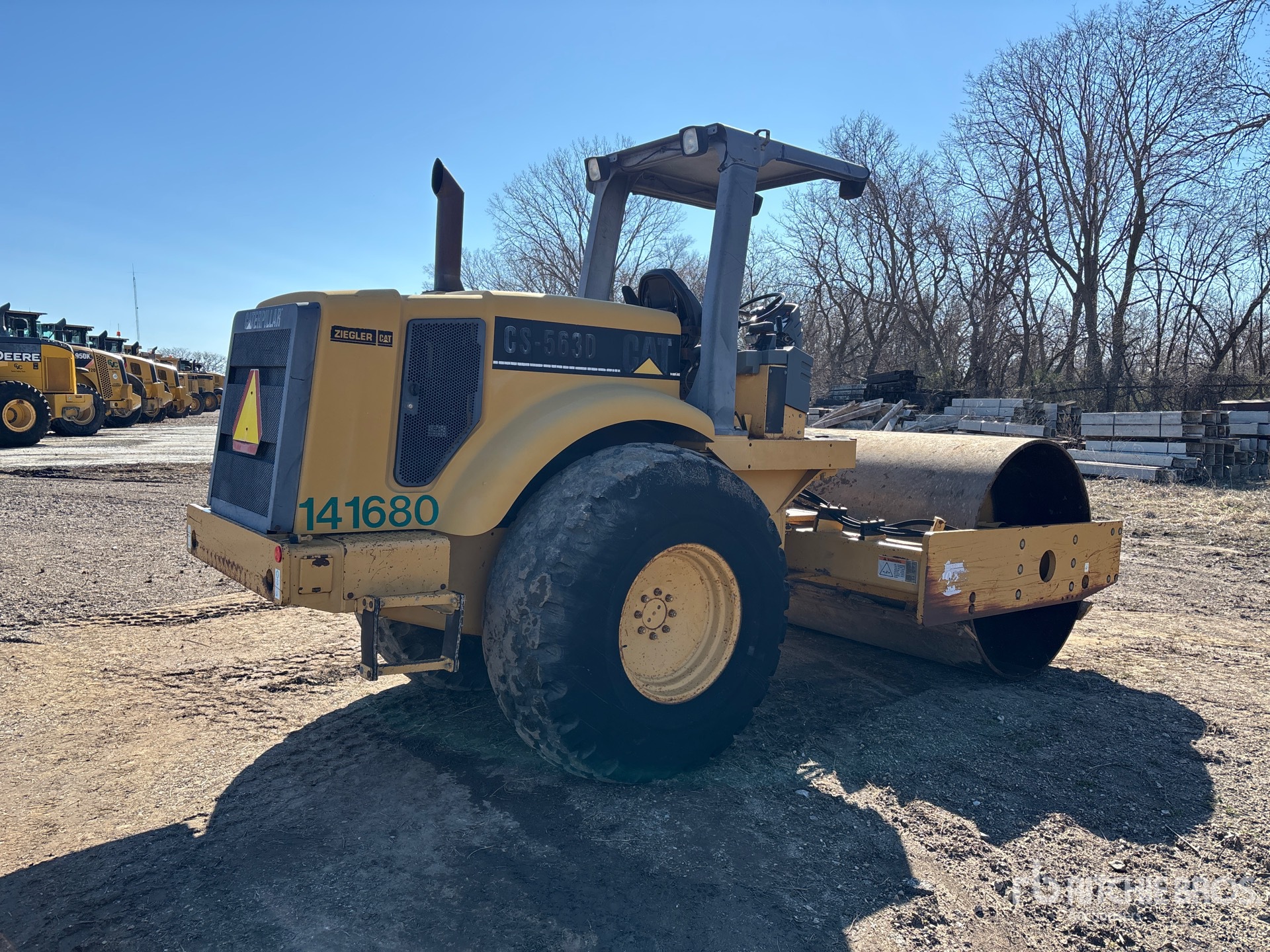 General Appearance with Bild, Ecke hinten rechts