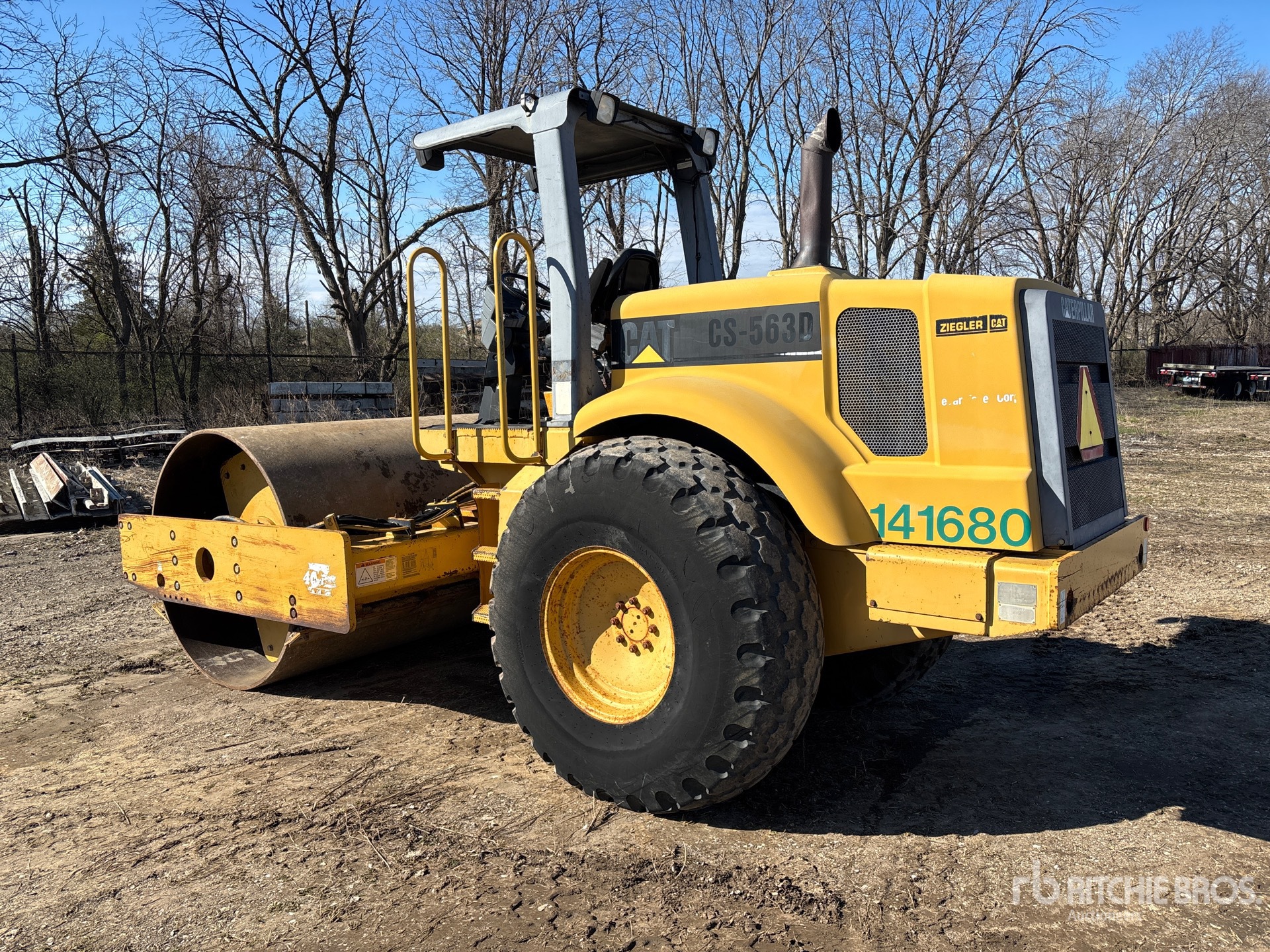 General Appearance with Bild, Ecke hinten links