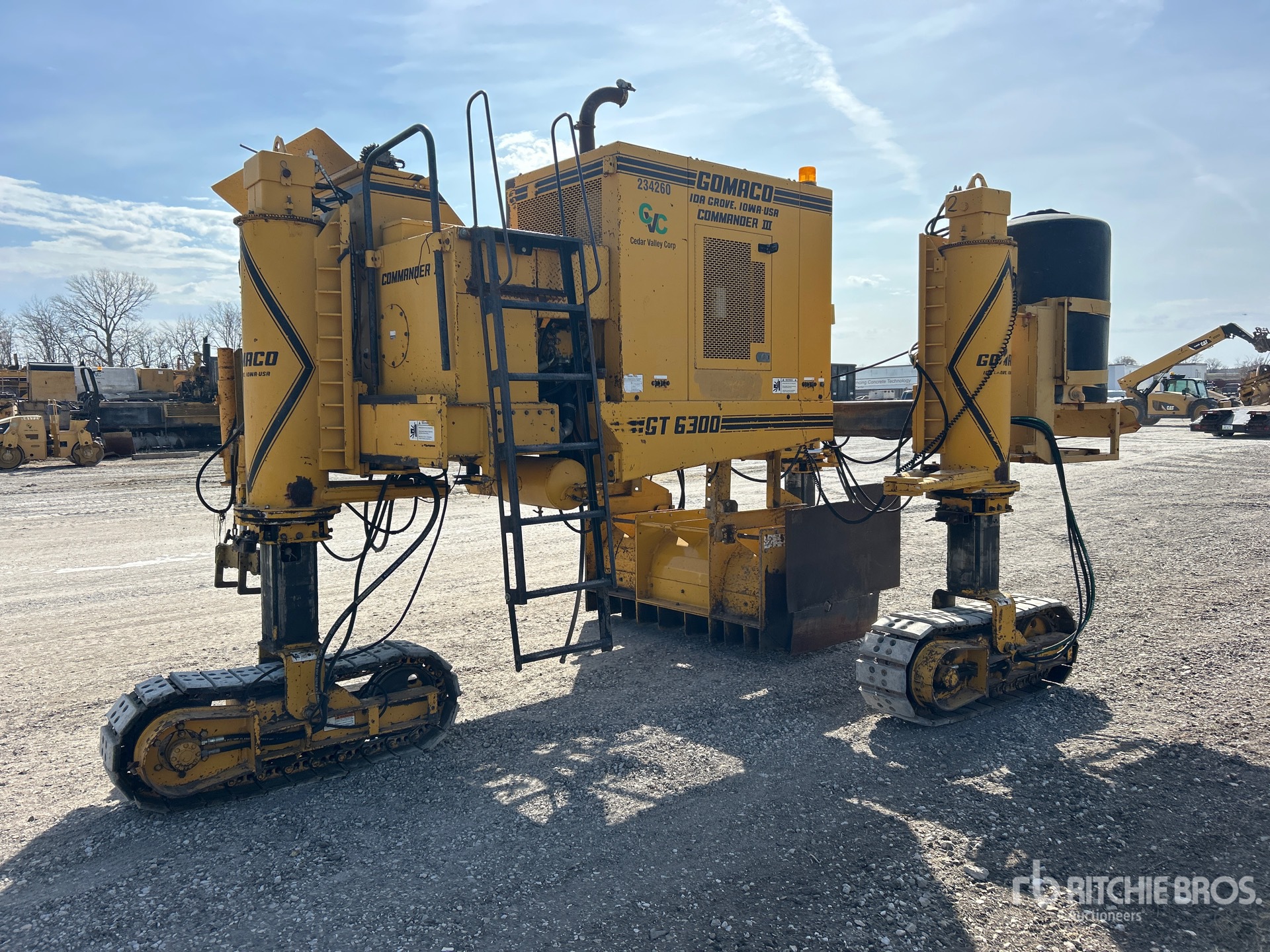 General Appearance with Imagen: esquina trasera derecha