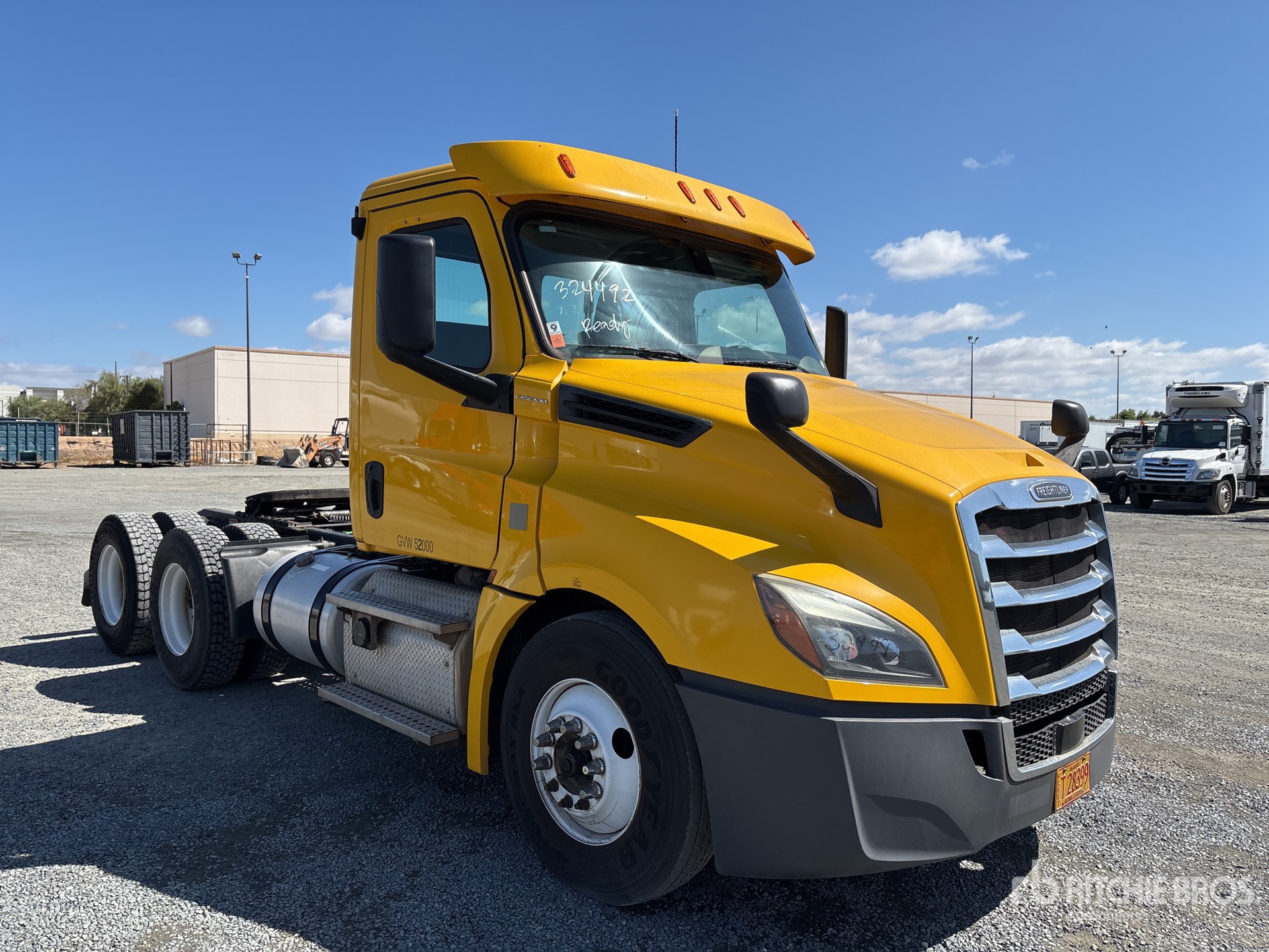 Aspect général with Image, coin avant droit